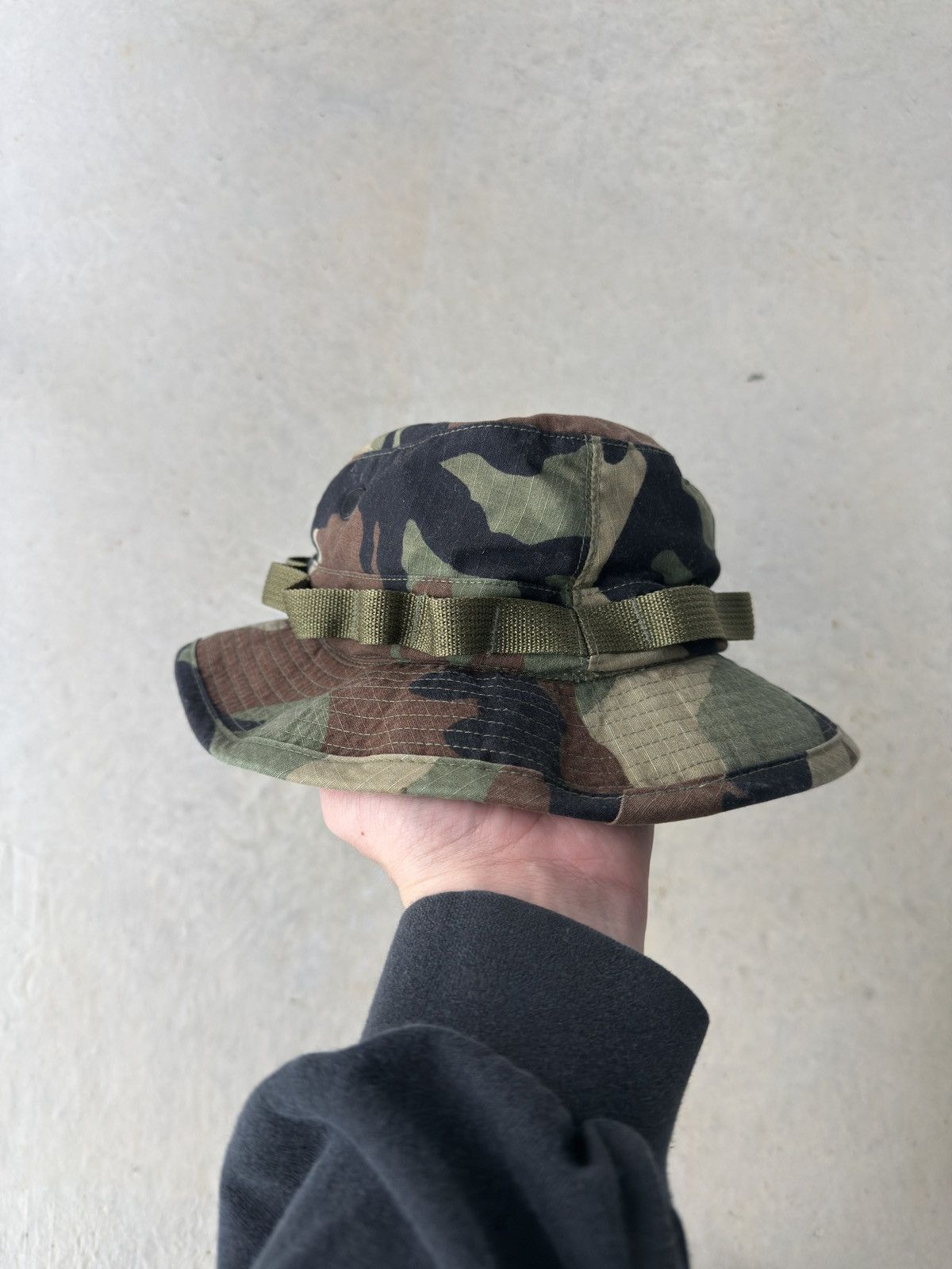Other Vintage 90s Woodland Camo Military Bucket Hat Size ONE SIZE - 1 Thumbnail