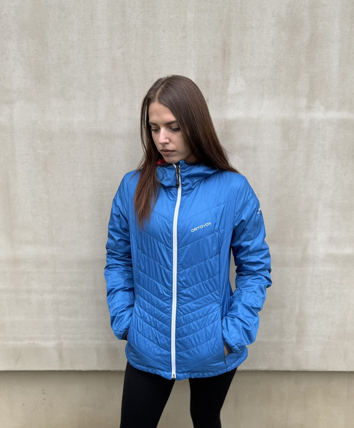 ORTOVOX Ortovox Swiss Wool Jacket Women M Hooded Insulated Hiking Size M / US 6-8 / IT 42-44 - 2 Thumbnail