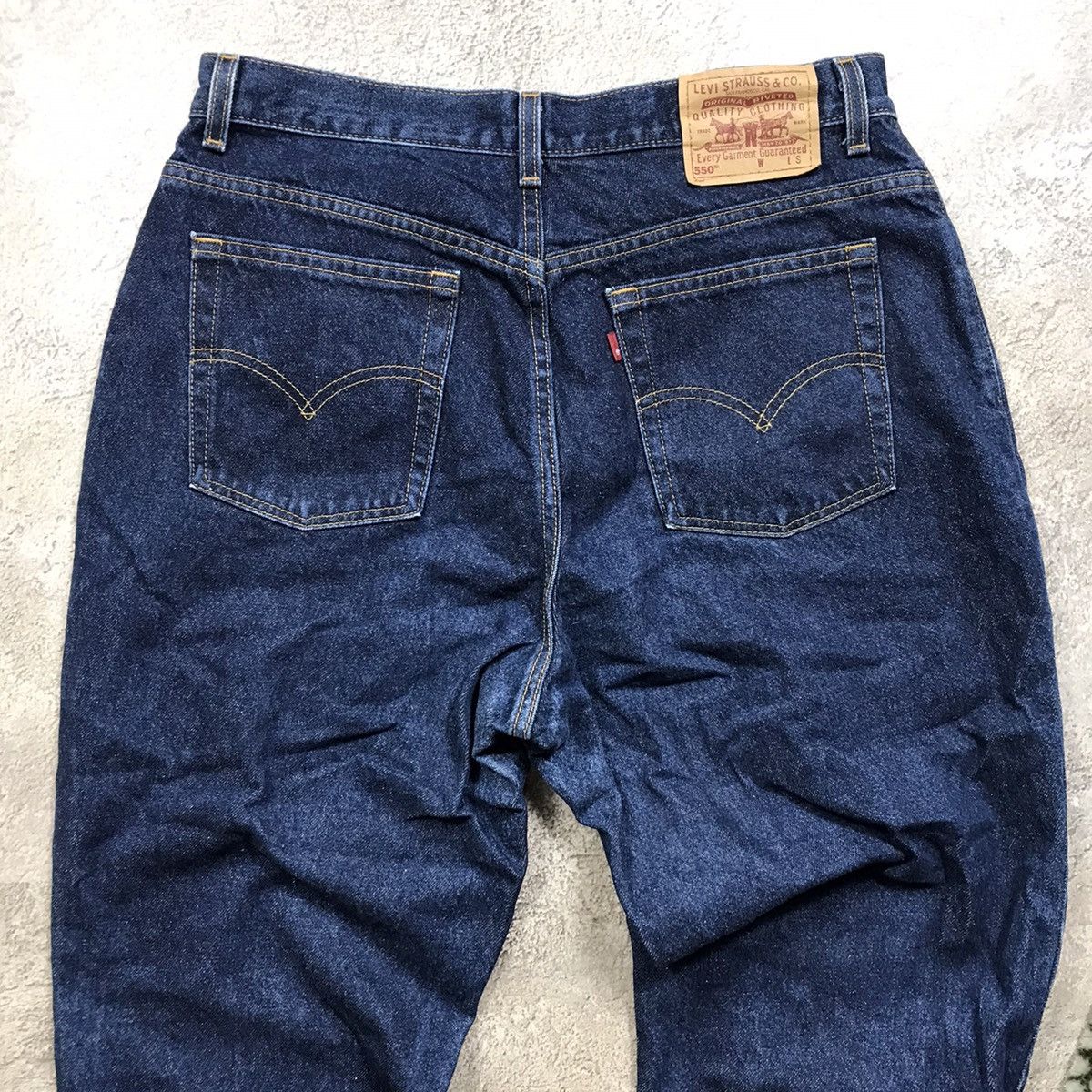 Vintage Vintage 90s Levis Baggy Jeans Faded Blue Skate Graphic 32 Size US 32 / EU 48 - 5 Thumbnail