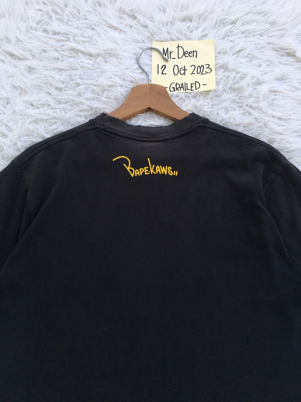 Bape × Kaws Vintage SS2006 Bape x Kaws Baby Milo Giraffe Tee Size US M / EU 48-50 / 2 - 23 Thumbnail