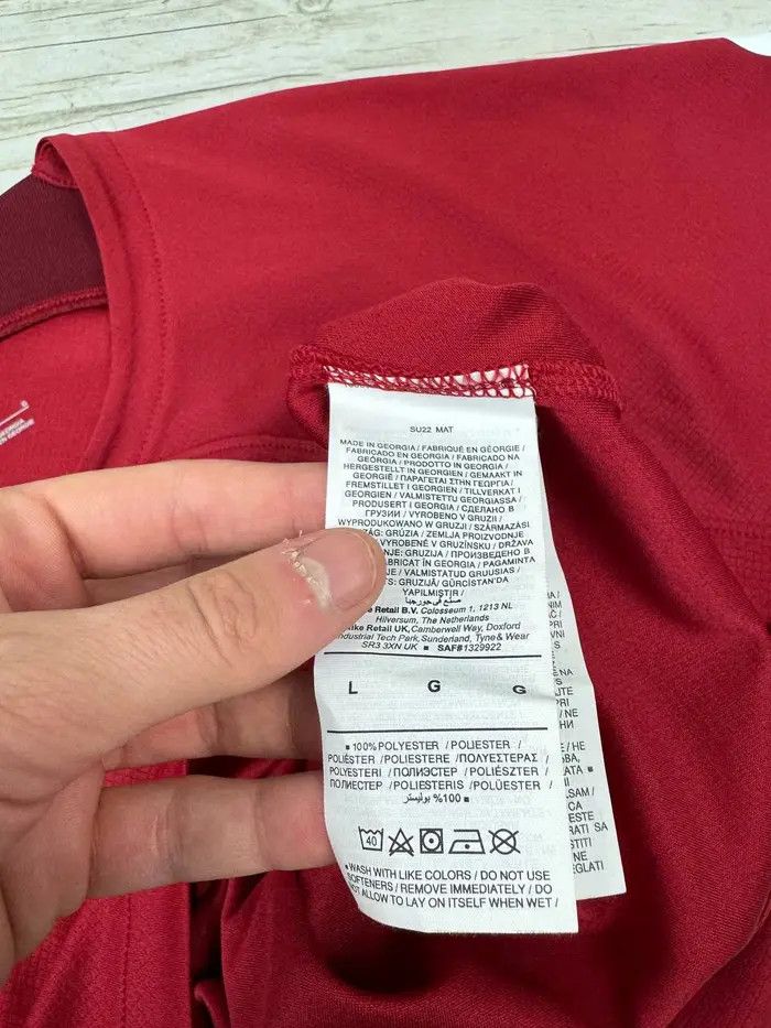 Nike Nike Liverpool 2022 2023 Home Football Shirt Soccer Jersey Size US L / EU 52-54 / 3 - 11 Thumbnail
