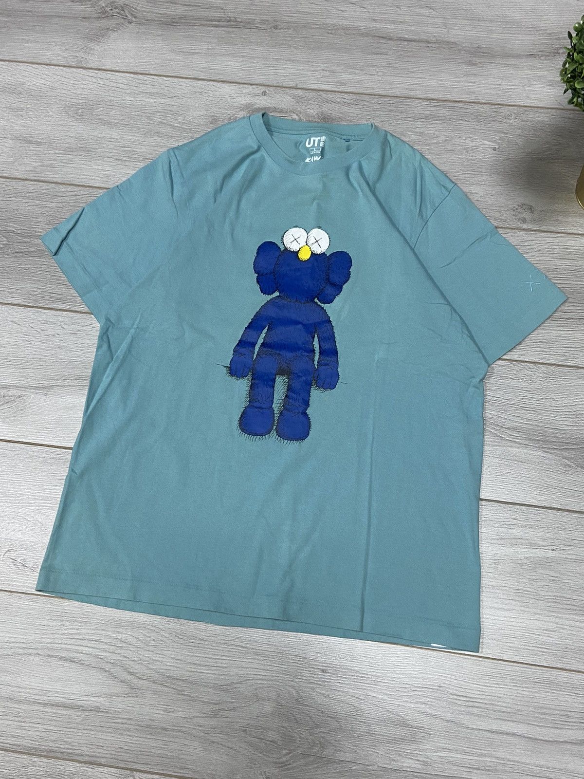 Kaws × Uniqlo KAWS Uniqlo sesame street big print x x t-shirt Size US L / EU 52-54 / 3 - 2 Thumbnail