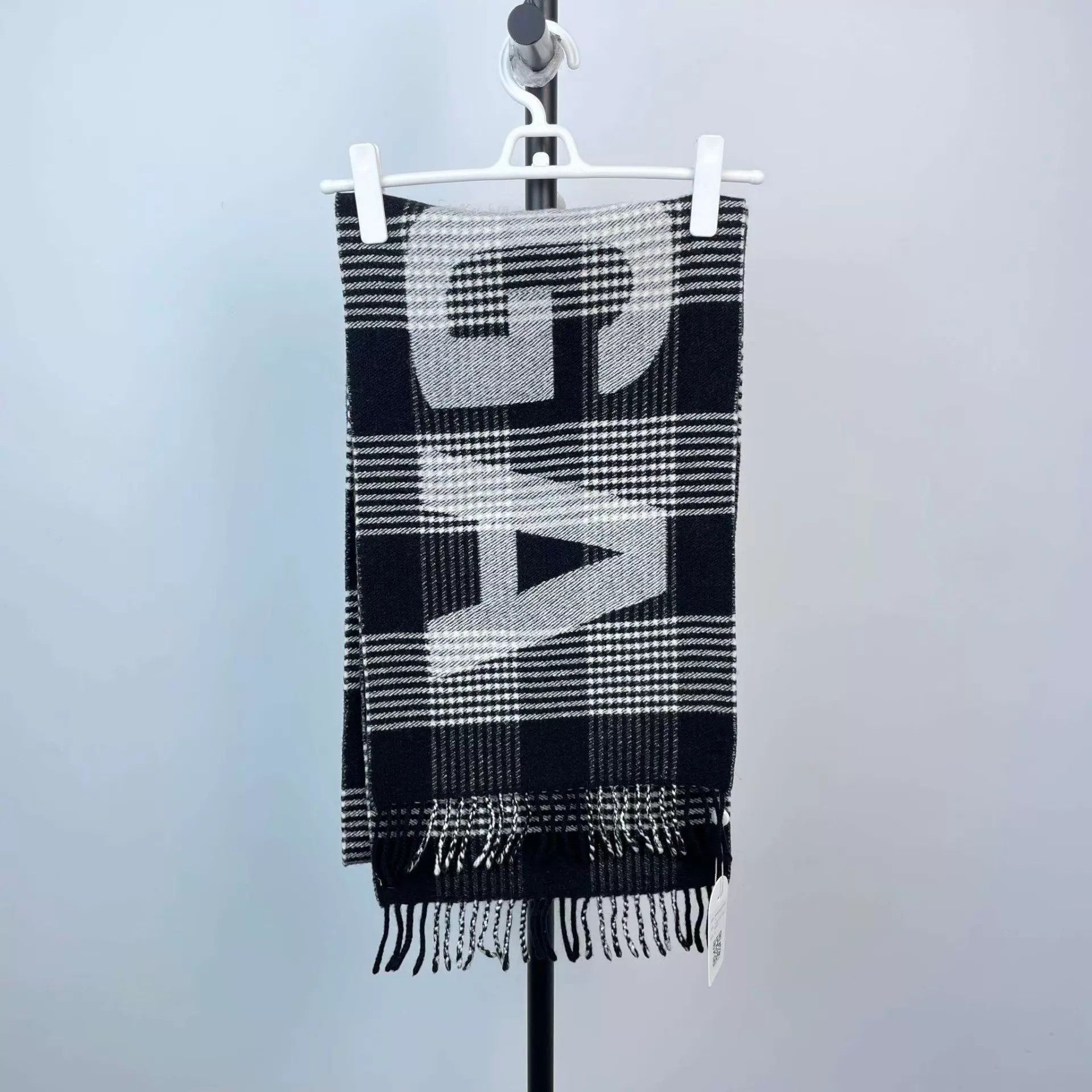 Balenciaga Balenciaga 98 New Colorblock Scarf 35x242 Size ONE SIZE - 2 Thumbnail