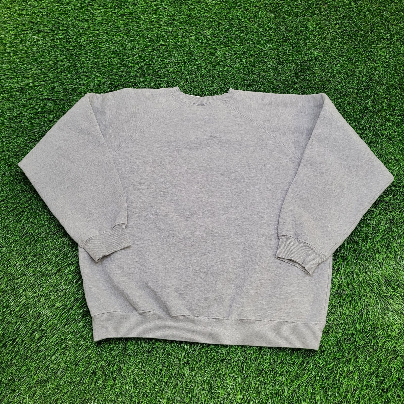 Vintage Vintage Warner-Bros Cropped Sweatshirt Large 24x24 Gray Crew Size US L / EU 52-54 / 3 - 2 Thumbnail