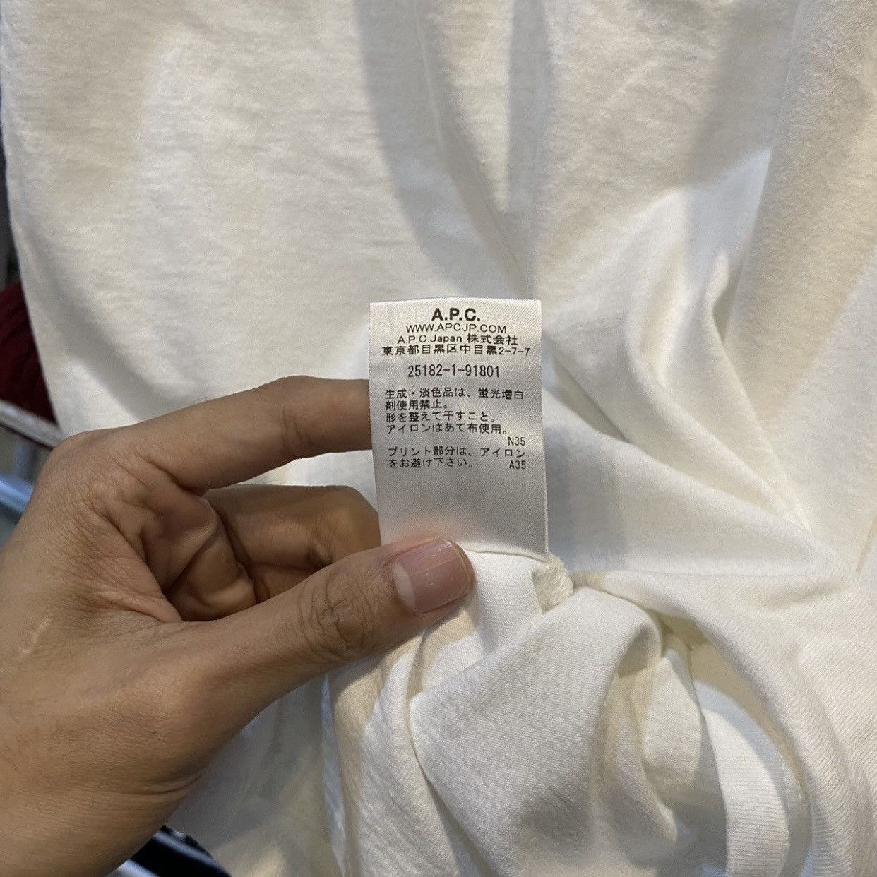 A.P.C. APC V.P.C Logo T-Shirt Medium Size US M / EU 48-50 / 2 - 10 Thumbnail