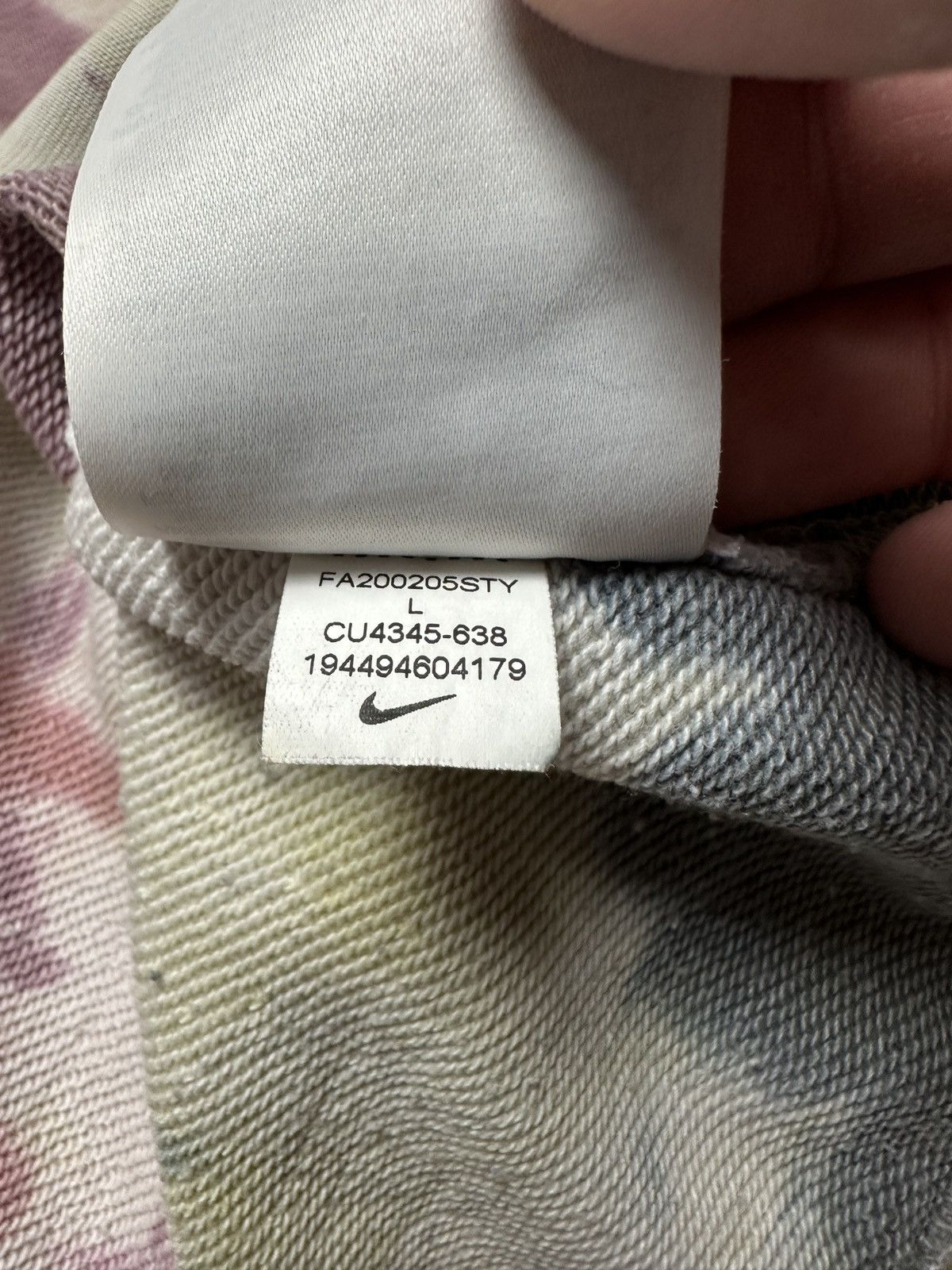 Nike Nike Tie Dye Hoodie Sweatshirt y2k Hype Opium Streetwear Size US L / EU 52-54 / 3 - 11 Thumbnail