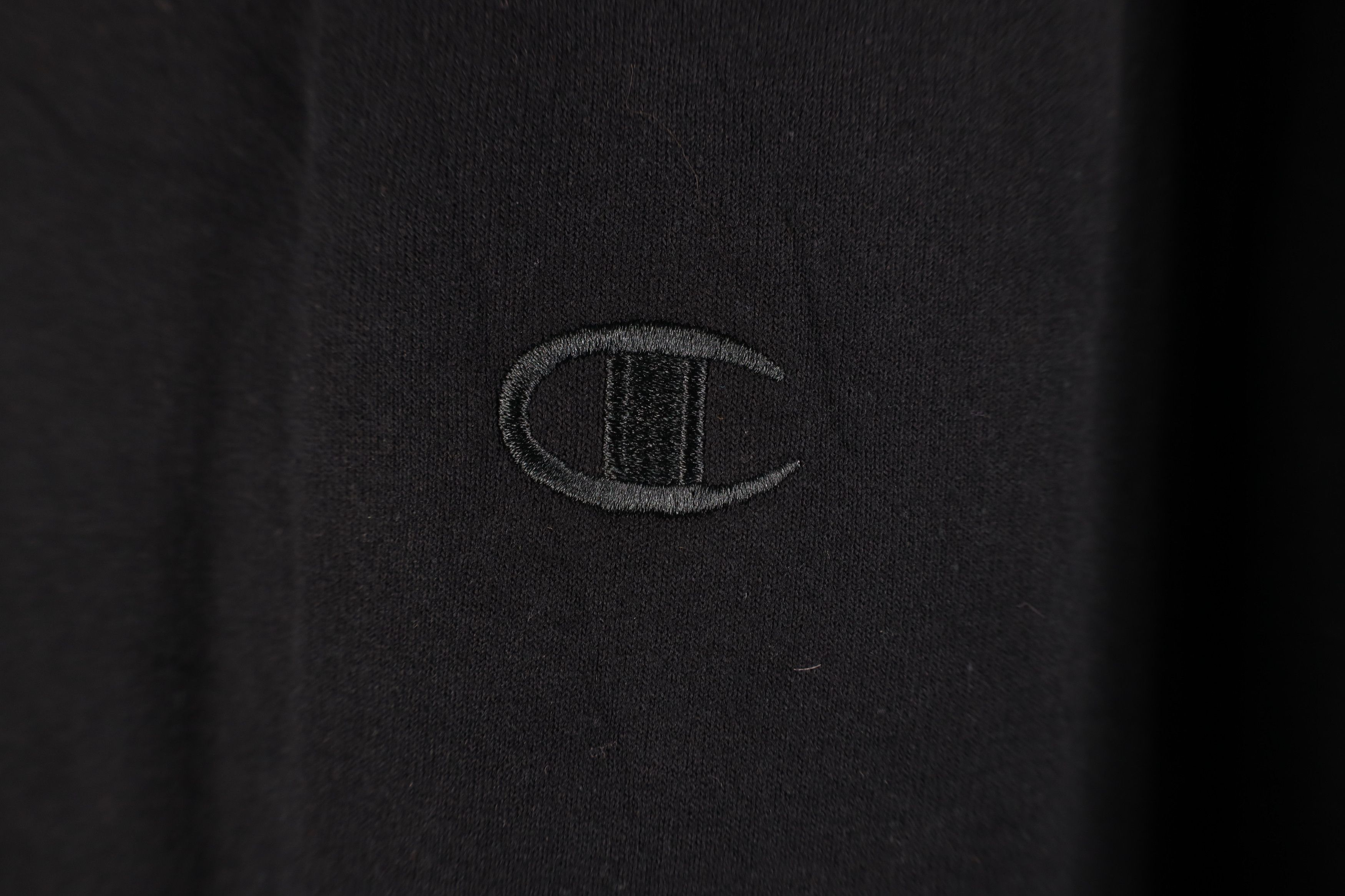 Champion Vintage Y2K Champion Monochrome Crewneck Sweatshirt Black Size US M / EU 48-50 / 2 - 4 Thumbnail