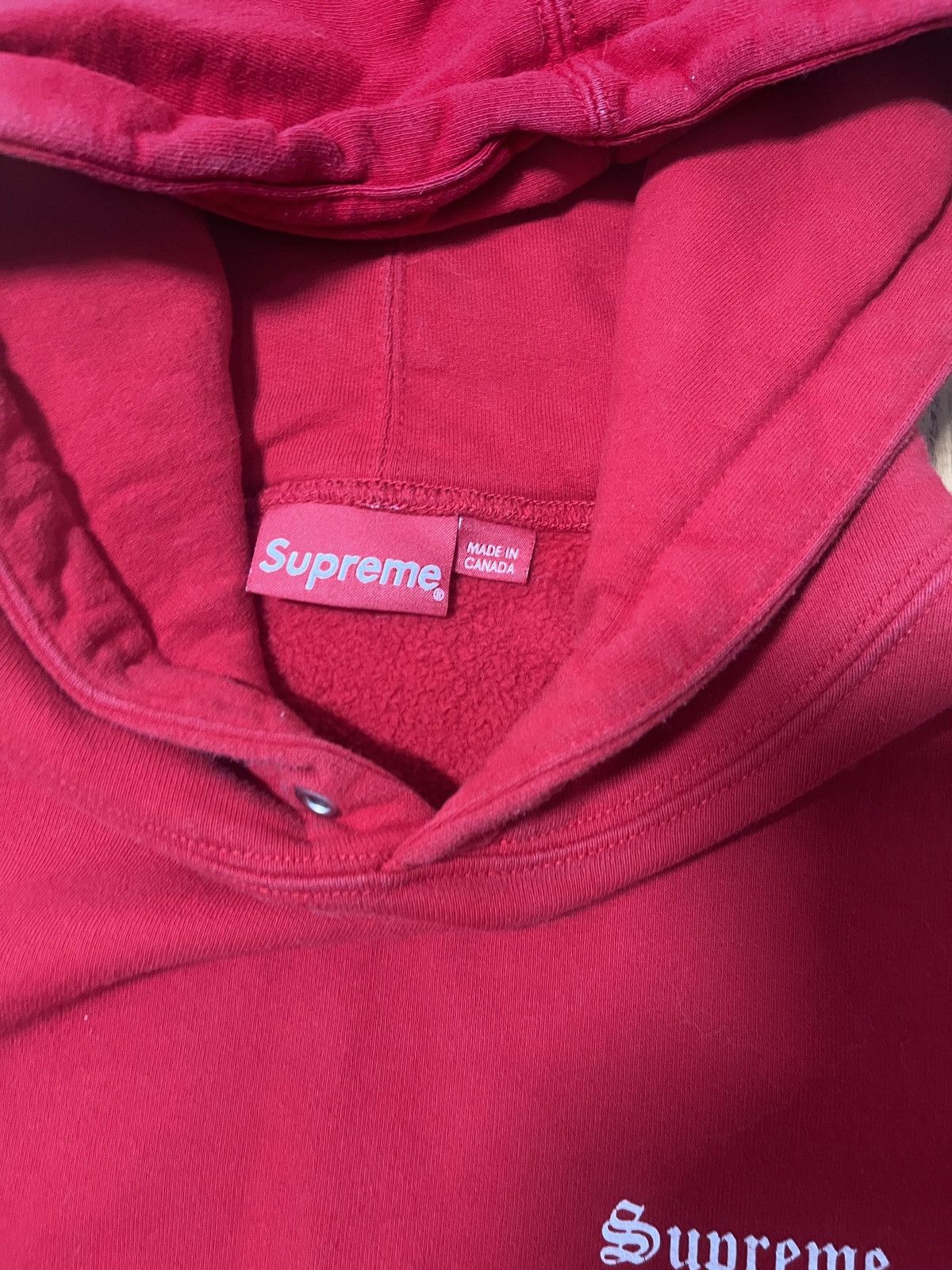 Supreme Supreme Mary Hooded Sweatshirt ‘Red’ Size US M / EU 48-50 / 2 - 5 Thumbnail