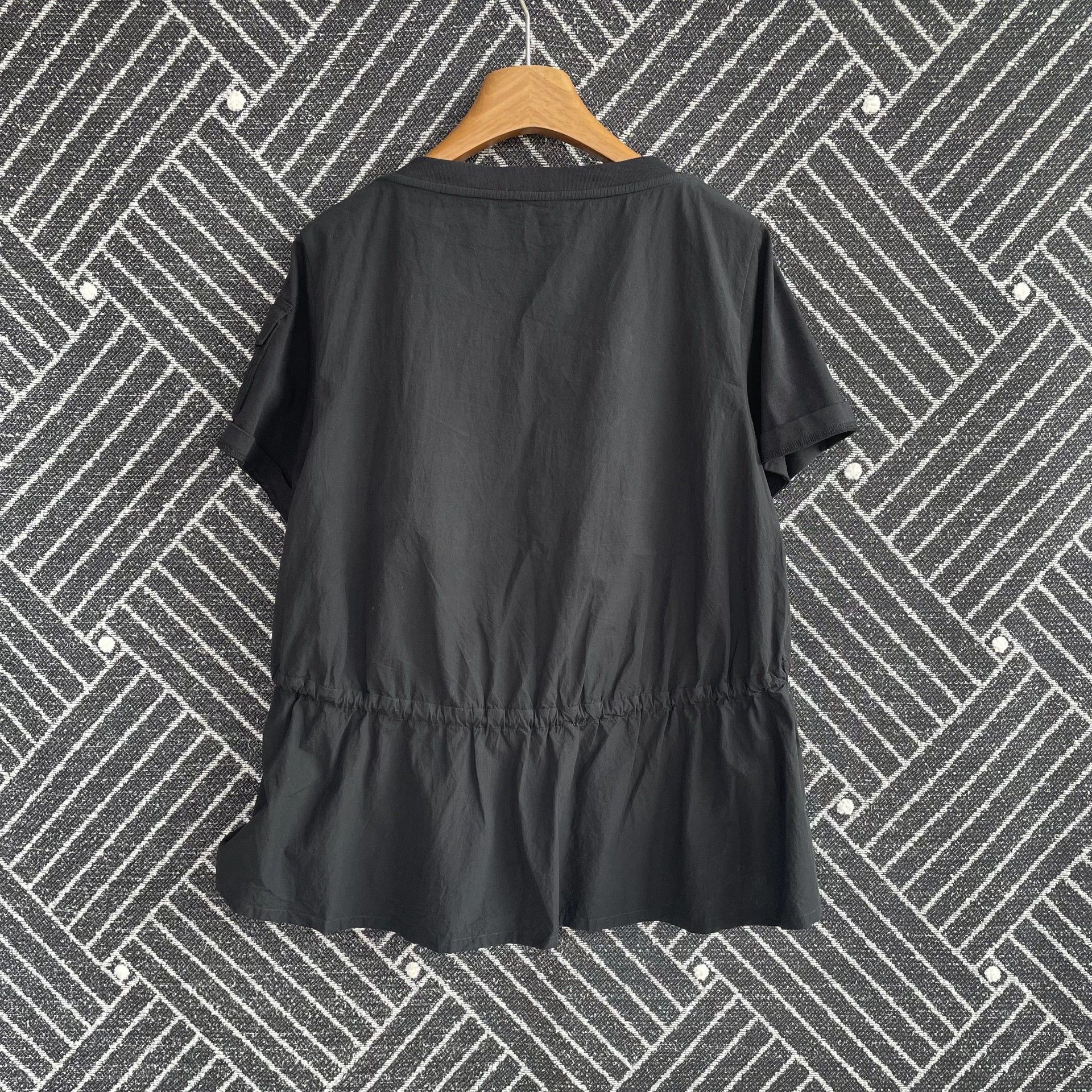 Moncler Moncler Colorblock Short Tee Women's Black XS 99 New Size XS / US 0-2 / IT 36-38 - 2 Thumbnail