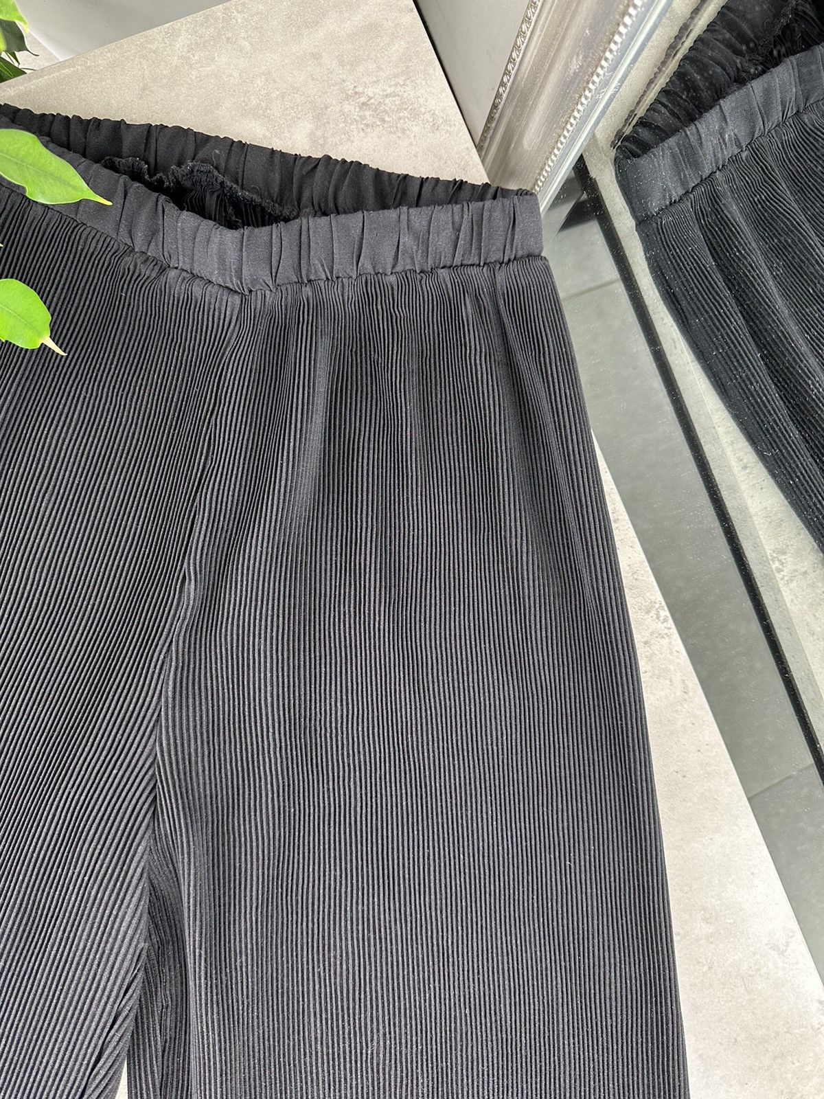 Japanese Brand Vintage Pleated Pants Size US 28 / EU 44 - 3 Thumbnail