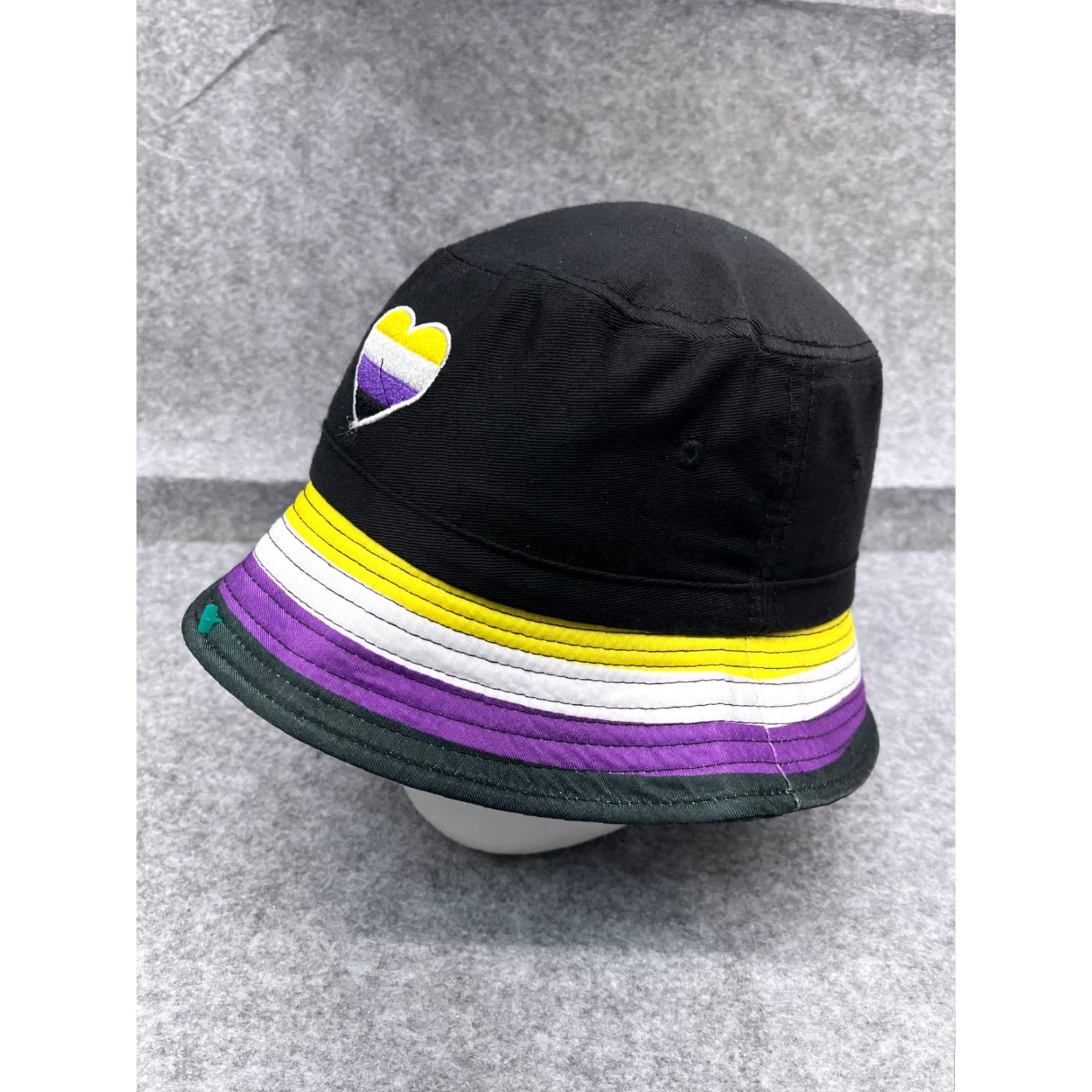 Vintage Heart Bucket Hat Women One Size Black Purple Yellow Stripe Polyester Camp Hike Size ONE SIZE - 4 Thumbnail