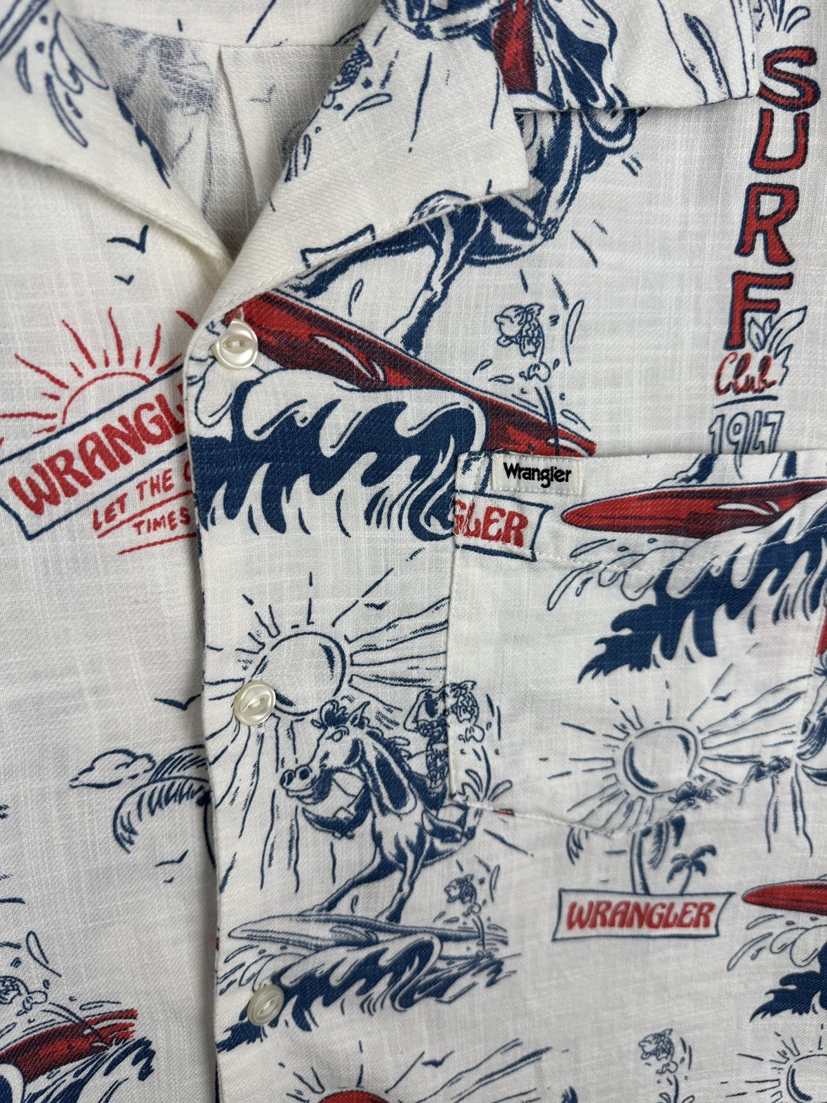 Wrangler Mens Vintage Wrangler Hawaiian shirts crazy monogram tee Size US S / EU 44-46 / 1 - 7 Thumbnail
