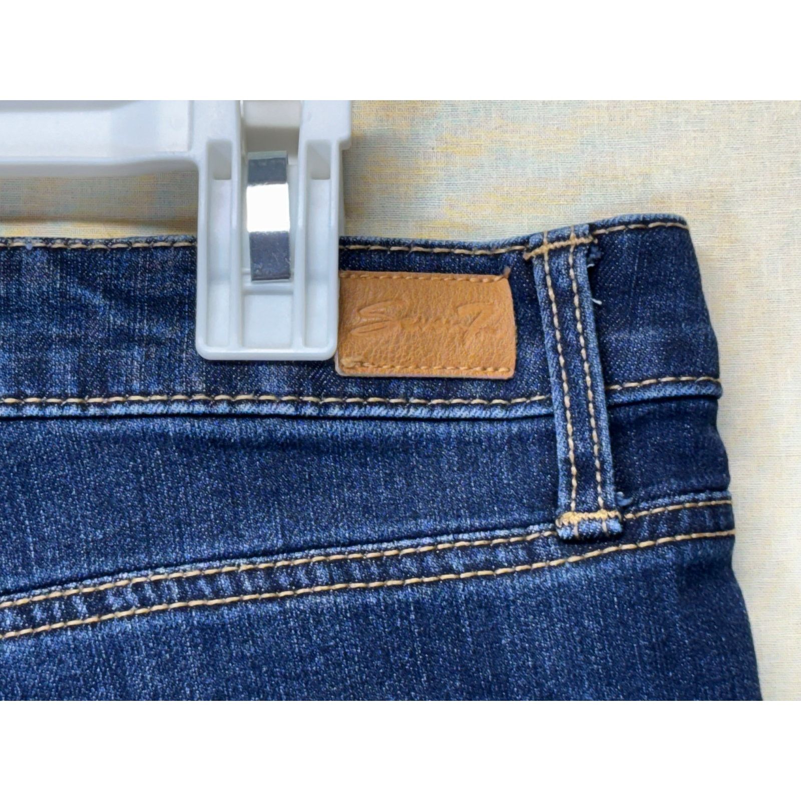 7 For All Mankind 7 For All Mankind Denim Shorts dark wash size 14 Size 36" / US 14 / IT 50 - 10 Thumbnail