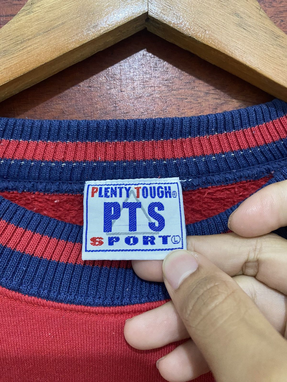 Japanese Brand × Vintage Vintage 90s plenty tough sport sweatshirt big logo Size US L / EU 52-54 / 3 - 7 Thumbnail