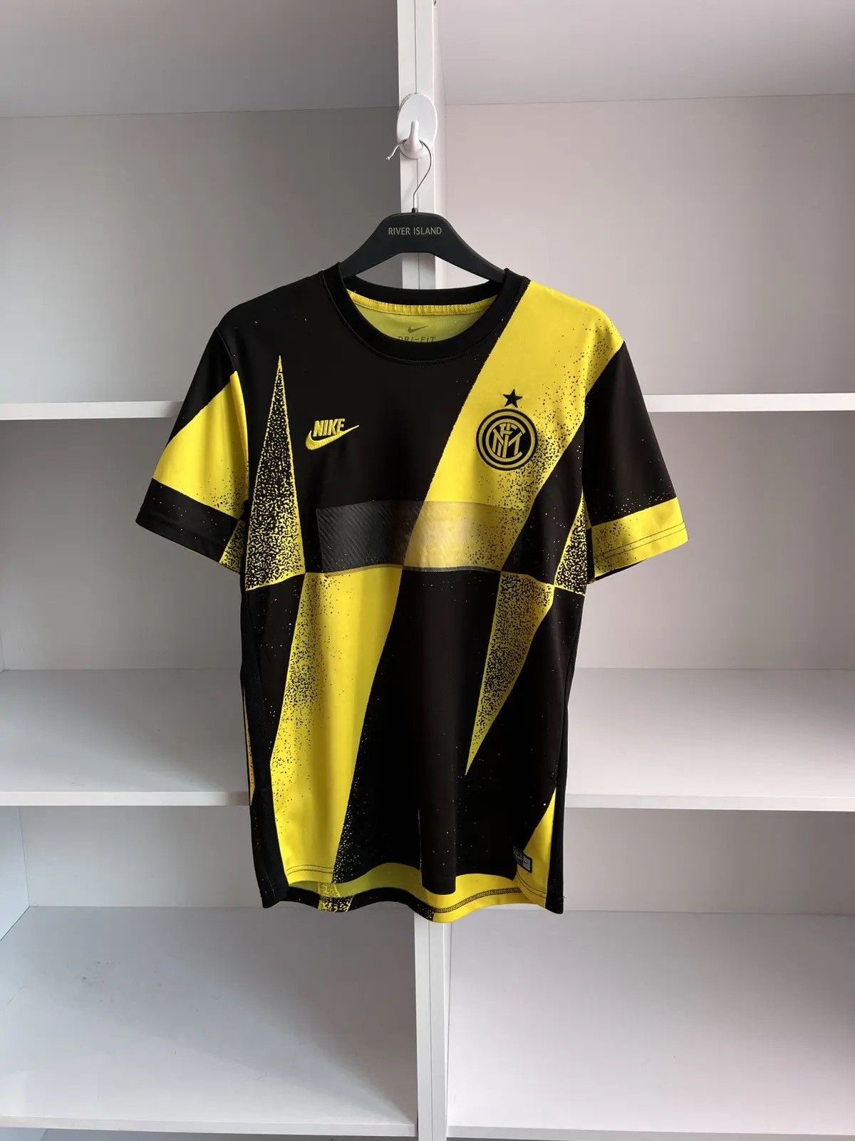 Nike × Vintage 2019-20 Nike Inter Milan Pre Match Training Jersey Size US M / EU 48-50 / 2 - 3 Thumbnail