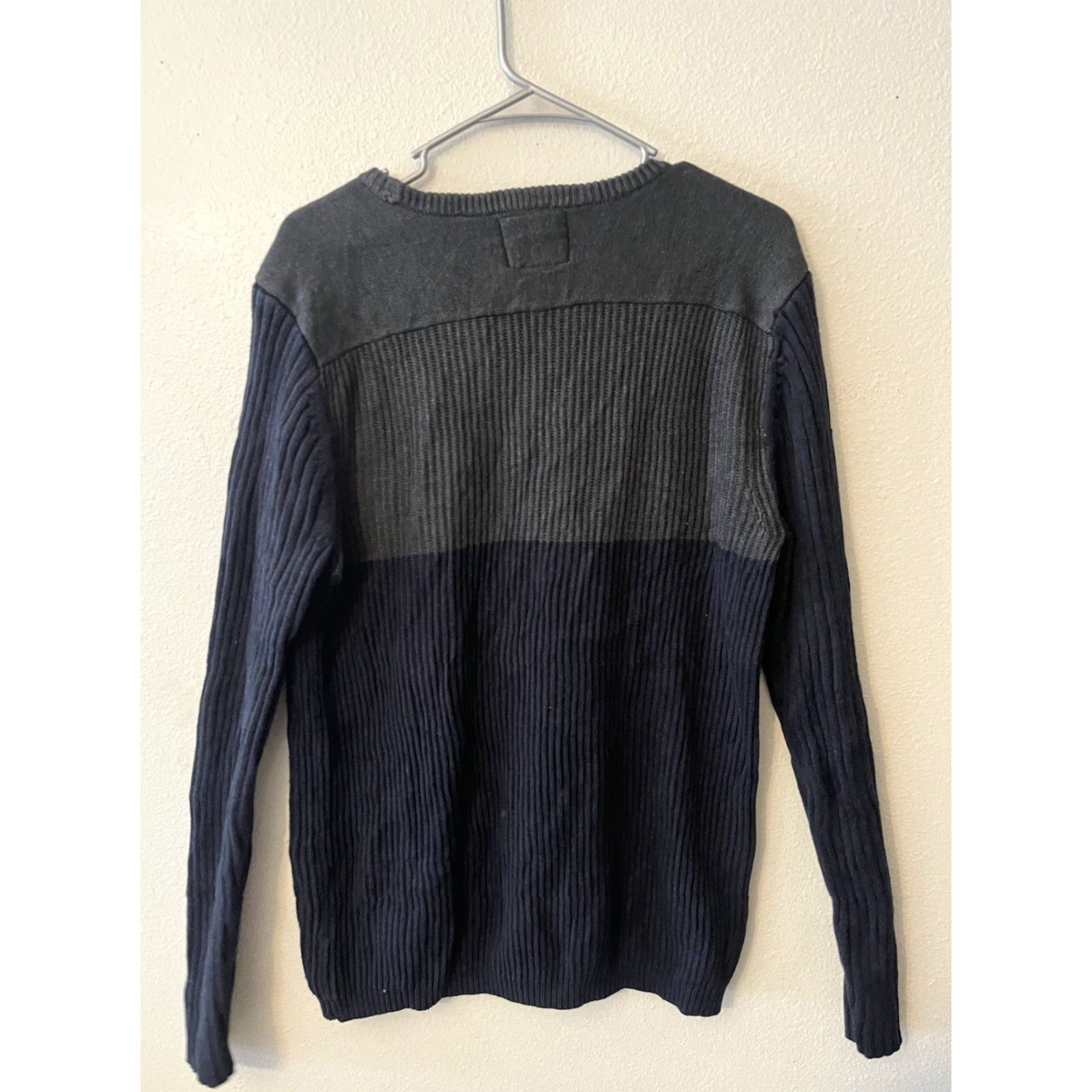 Calvin Klein Calvin Klein Mens Sweatshirt Crew Neck Knit Gray/Blue Colorblock Cotton L Regular Size US L / EU 52-54 / 3 - 3 Thumbnail