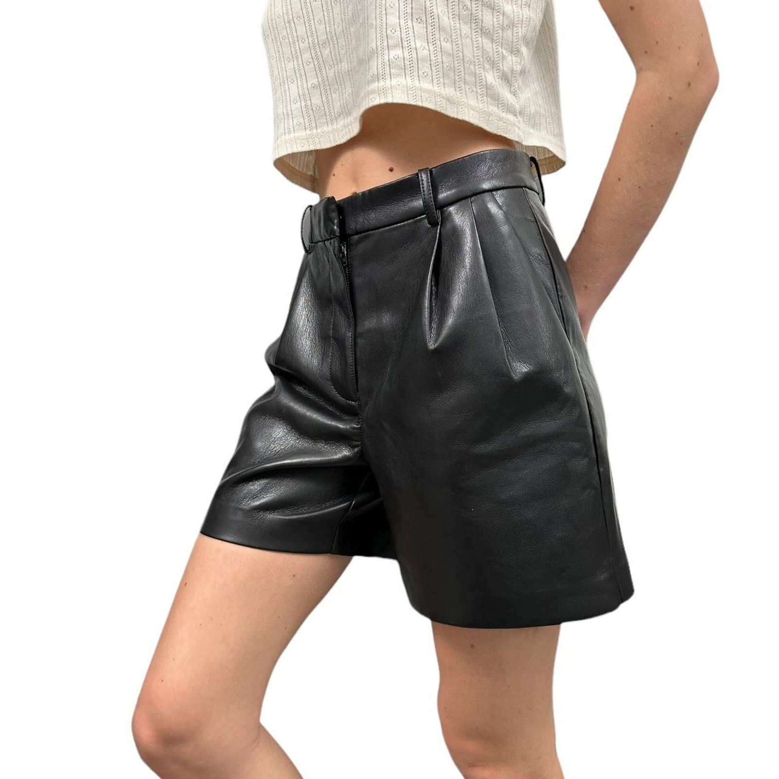 Aritzia Wilfred leather shorts 26x15 Size 25" / US 0 / IT 36 - 1 Thumbnail