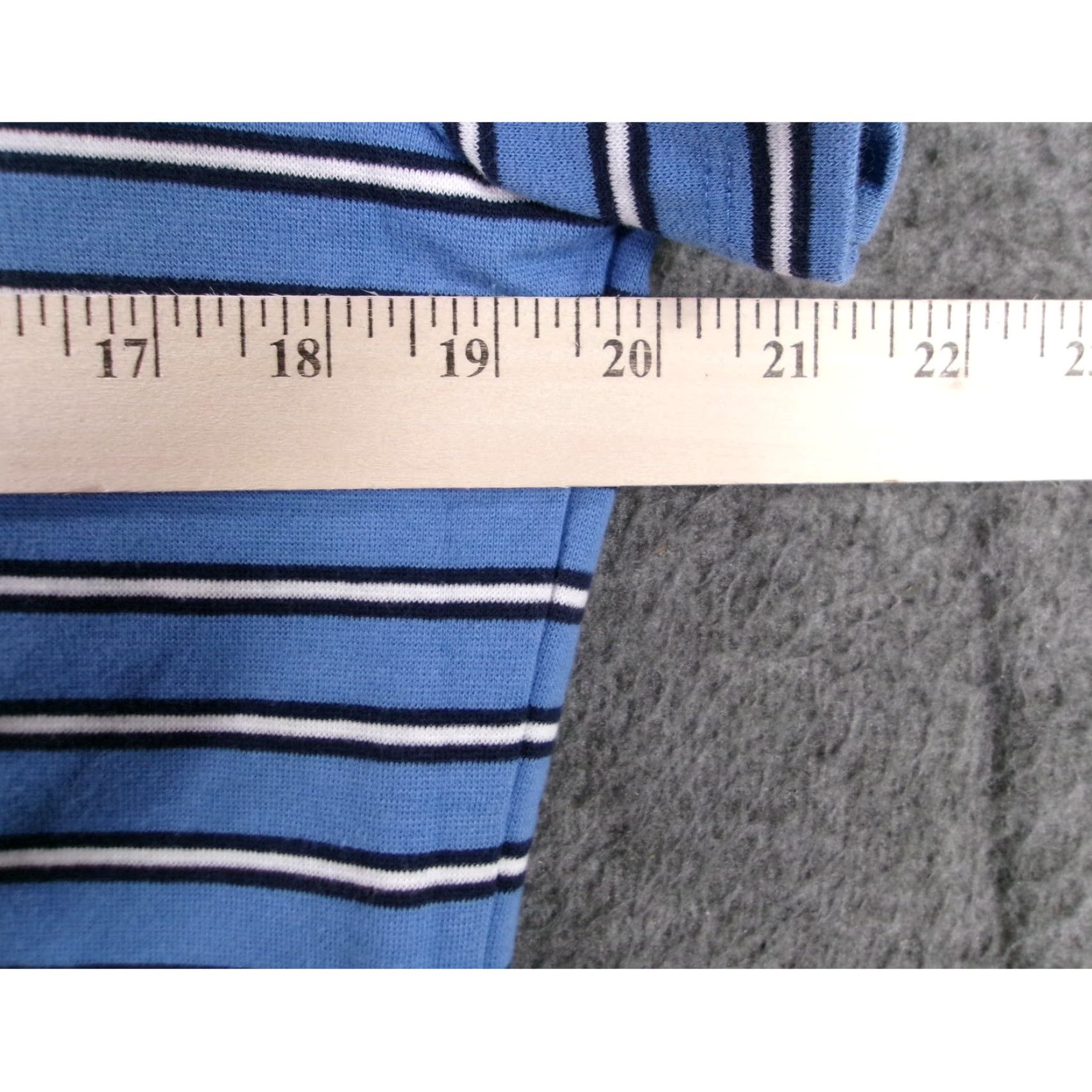 Croft & Barrow VINTAGE Croft & Barrow Women's T-Shirt Large Blue Striped Nautical Casual V-Neck Short Sleeve Size L / US 10 / IT 46 - 3 Thumbnail