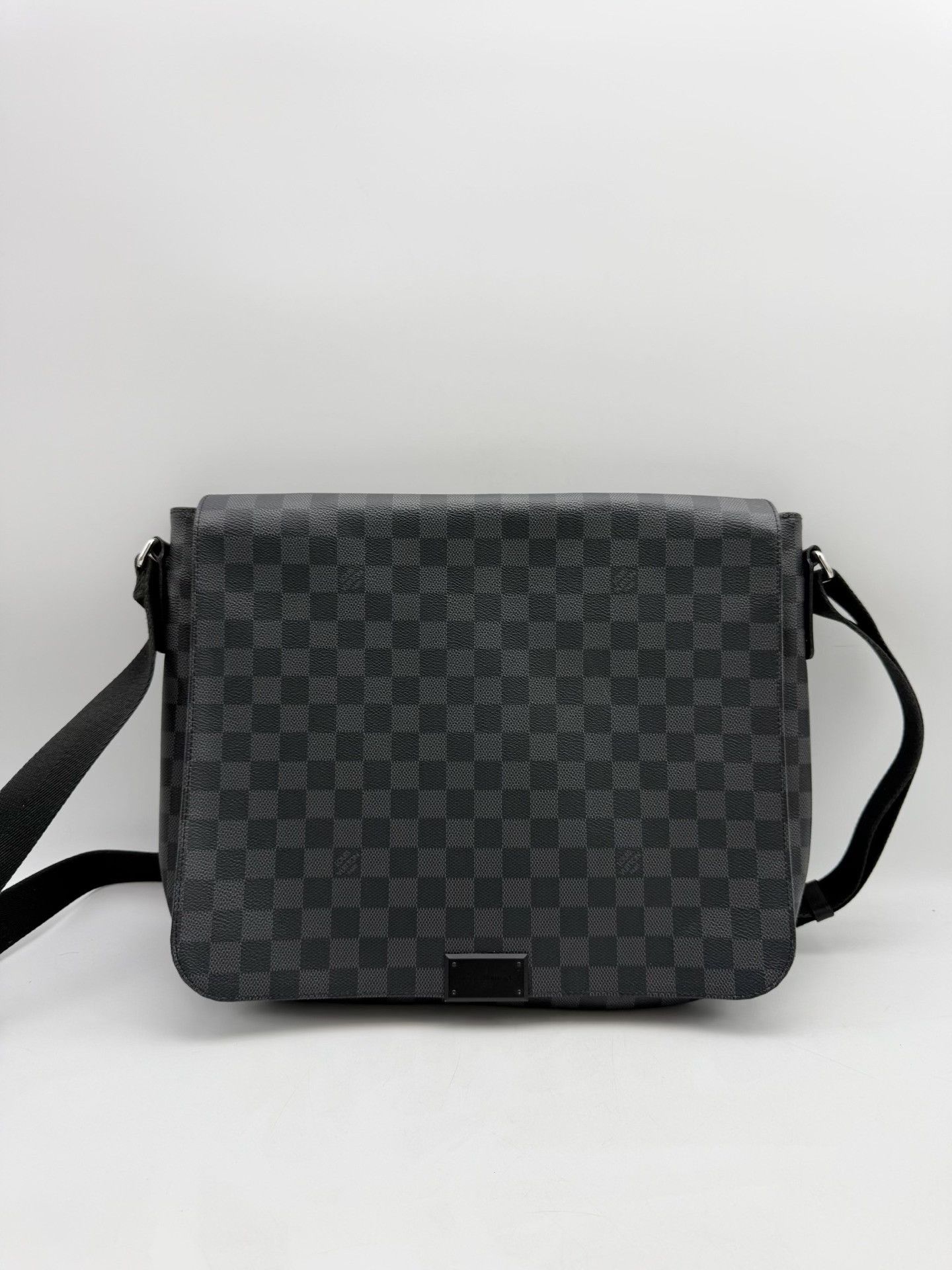Louis Vuitton Pre-loved Bag Very good condition Size ONE SIZE - 1 Thumbnail
