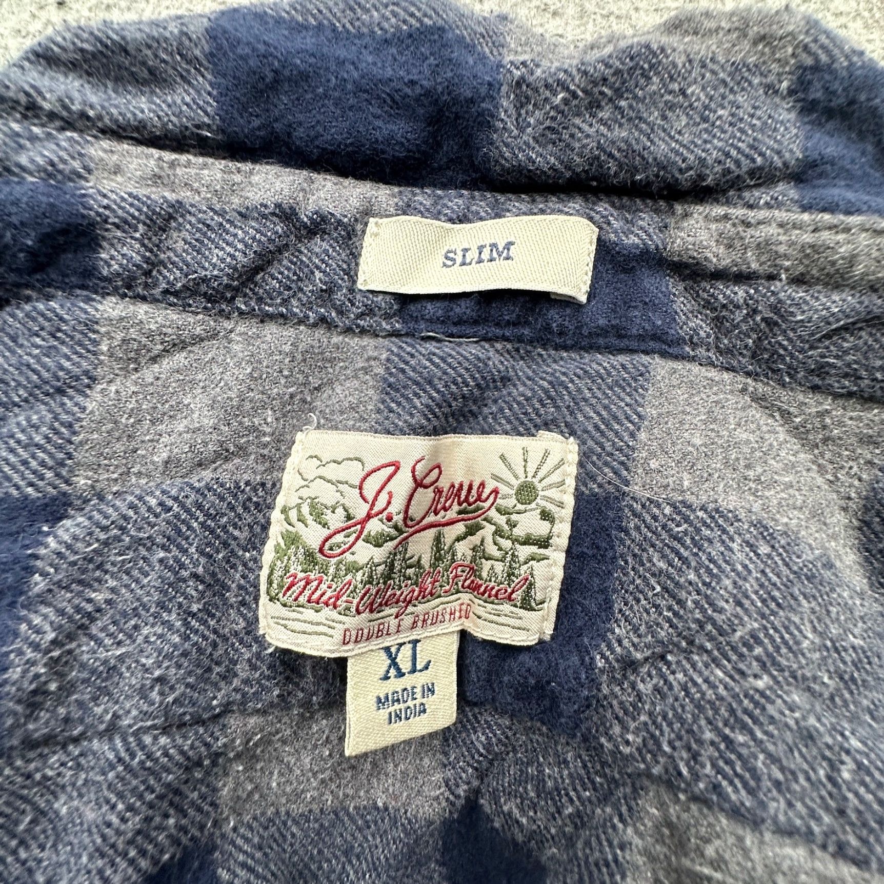 J.Crew J.CREW Midweight Flannel Shirt XL Slim Long Sleeve Blue Plaid Button-Up Casual Workwear Mens Size US XL / EU 56 / 4 - 3 Thumbnail