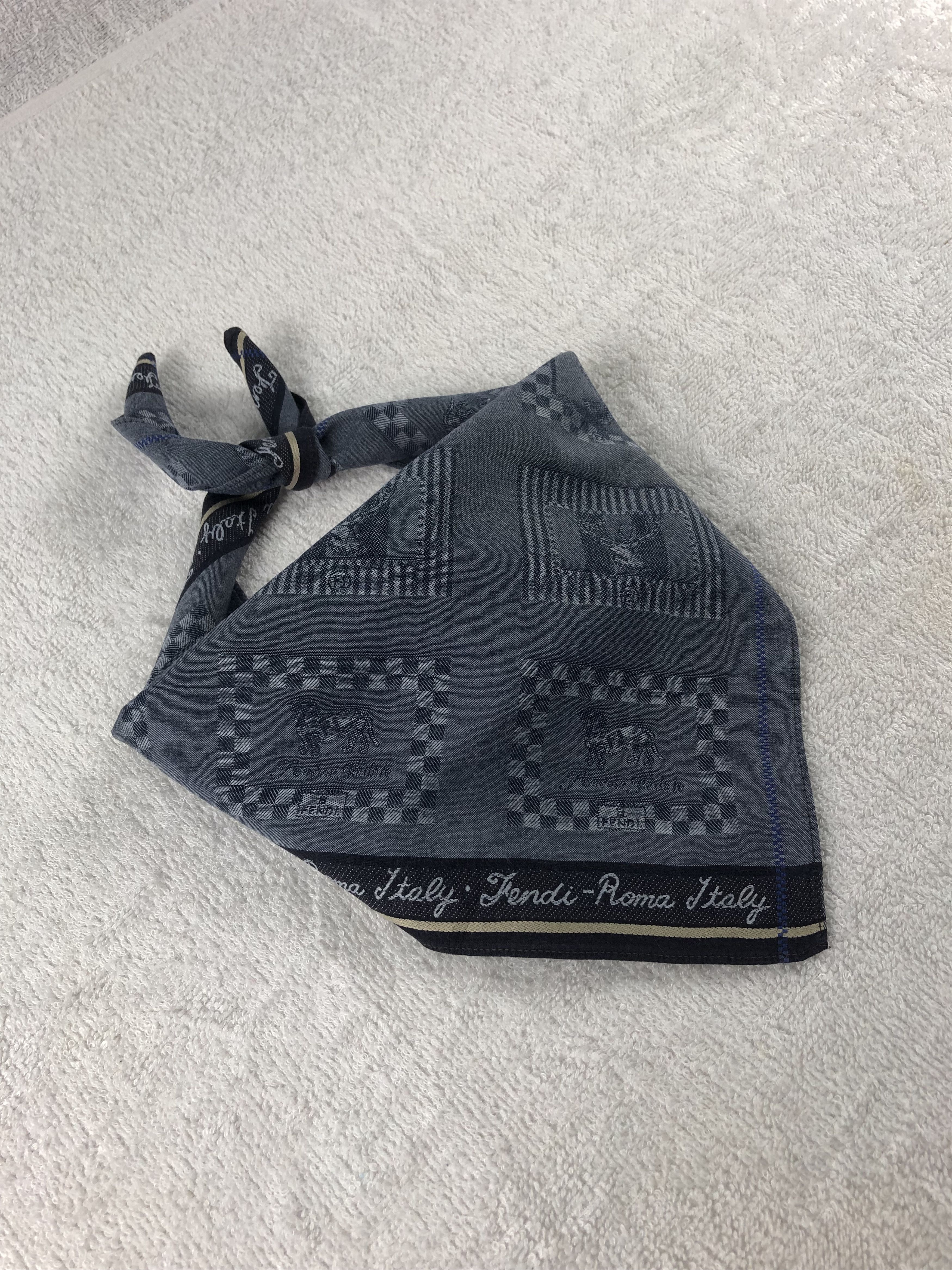Vintage Fendi Roma Handkerchief / Bandana / Neckerchief A1167 Size ONE SIZE - 2 Thumbnail