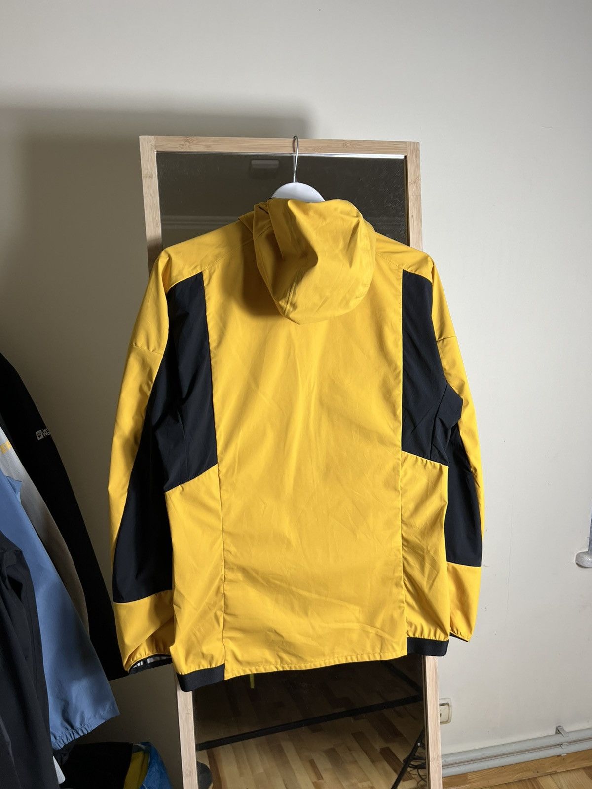 Adidas ADIDAS TERREX TRACK SOFTSHELL JACKET MEN Gore-Tex Gorpcore Size US M / EU 48-50 / 2 - 13 Thumbnail