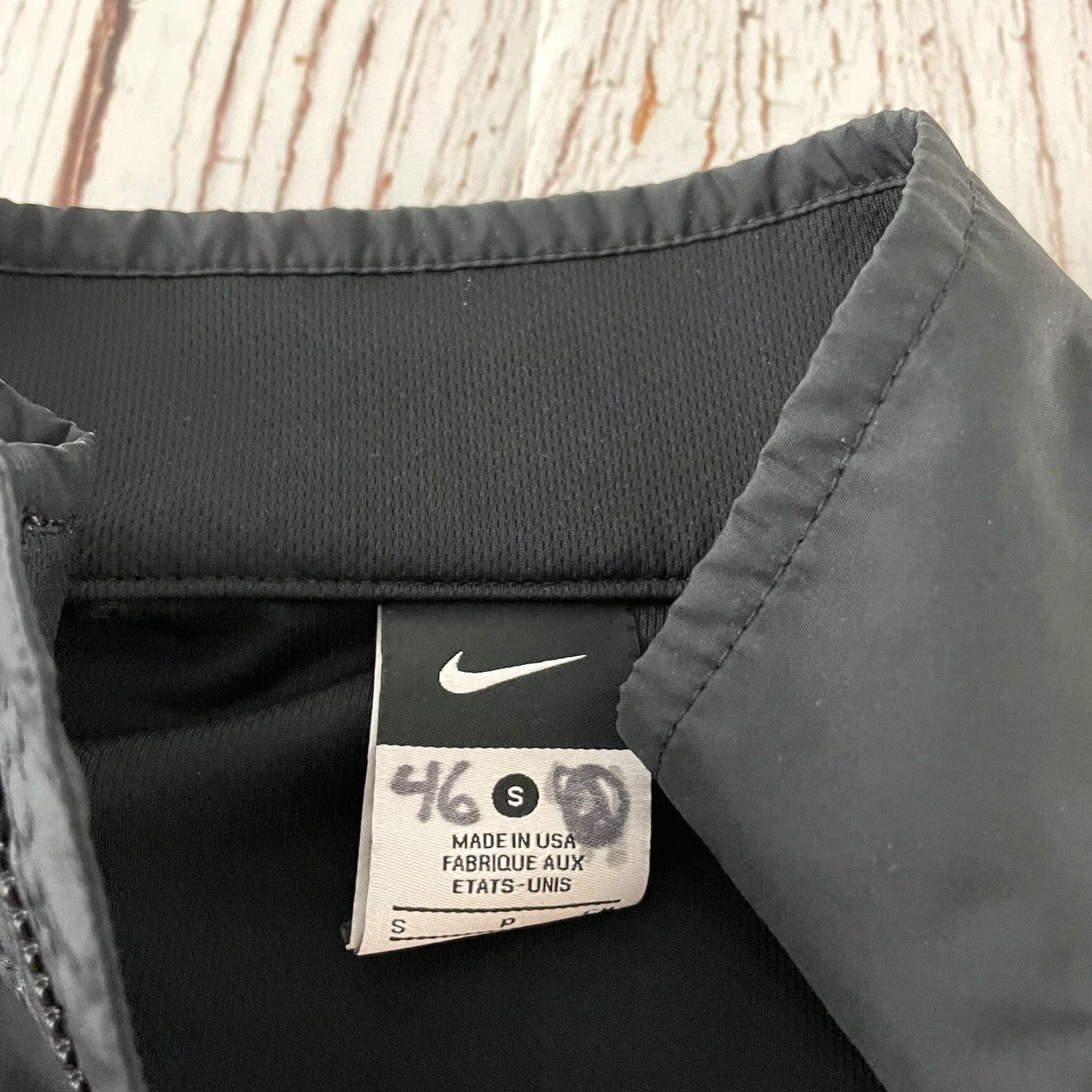 Nike VINTAGE Nike Iowa Hawkeyes Full Zip Windbreaker Jacket Men S Black Yellow Shirt Windbreaker Iowa Hawkeyes Nike Mens S Black Yellow 90s Size US S / EU 44-46 / 1 - 2 Thumbnail