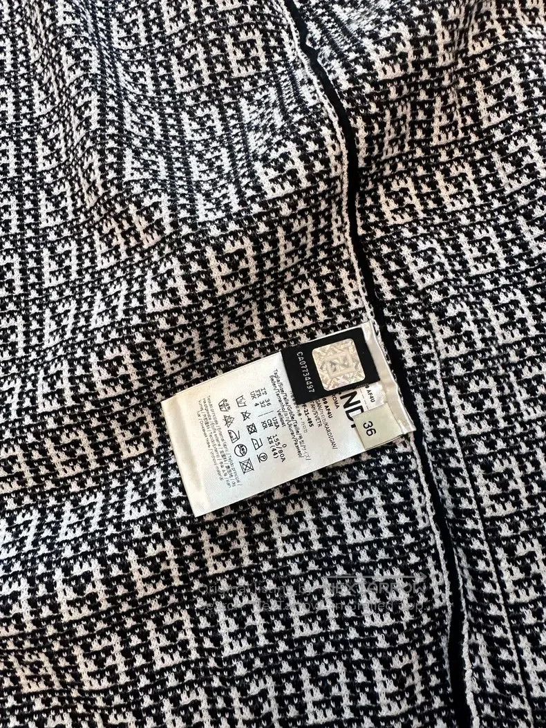Fendi Fendi Monogrammed knitted cardigan Size XXS / US 00 / IT 34 - 4 Thumbnail