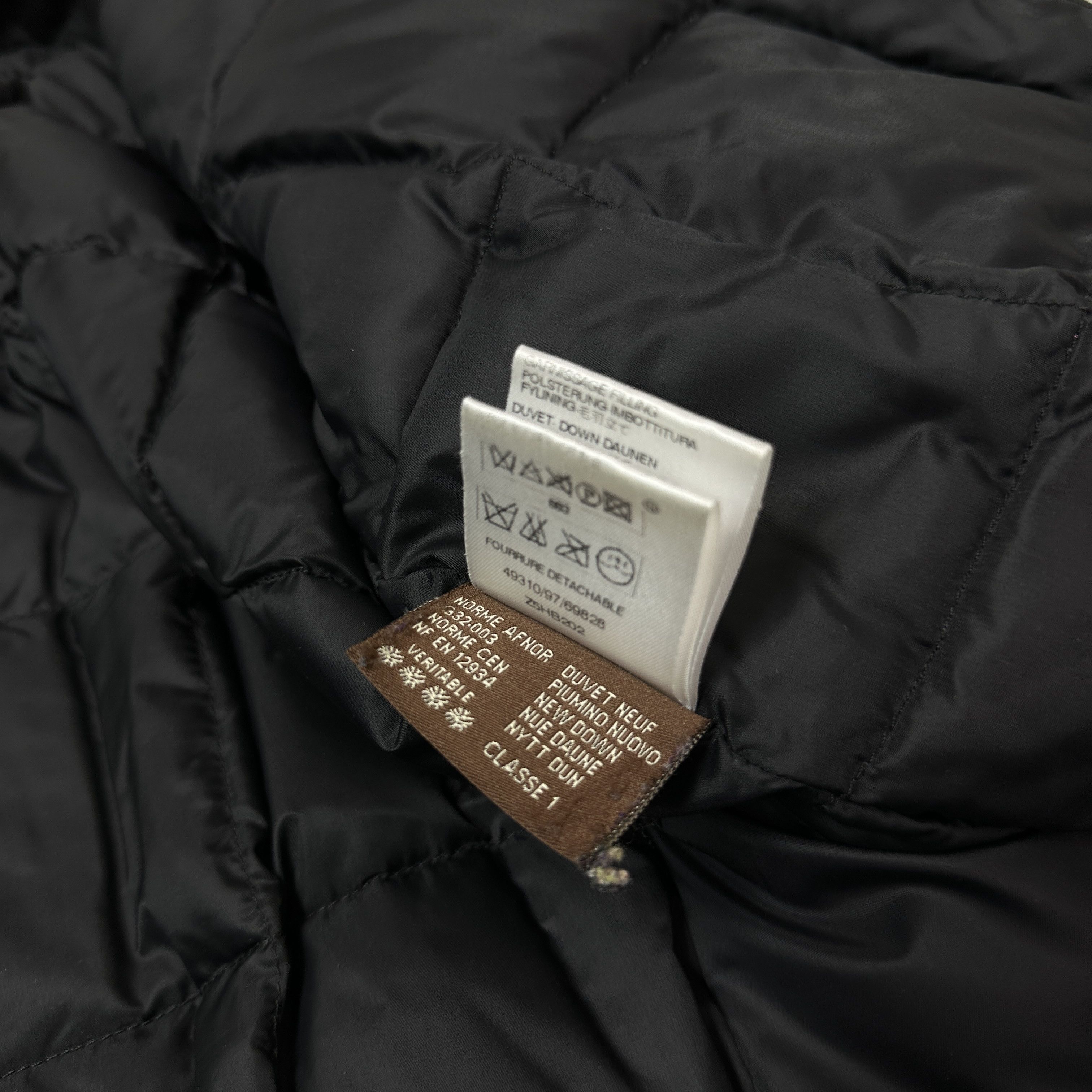 Moncler Vintage Outdoor Women's Moncler Down Coat Y2K Size M / US 6-8 / IT 42-44 - 6 Thumbnail