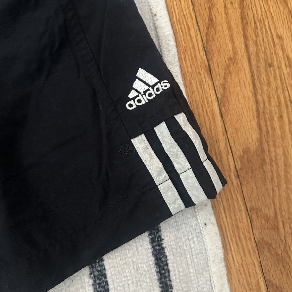 Adidas × Vintage Vintage Y2K adidas Woven Nylon Training Running Shorts Size US 31 - 2 Thumbnail