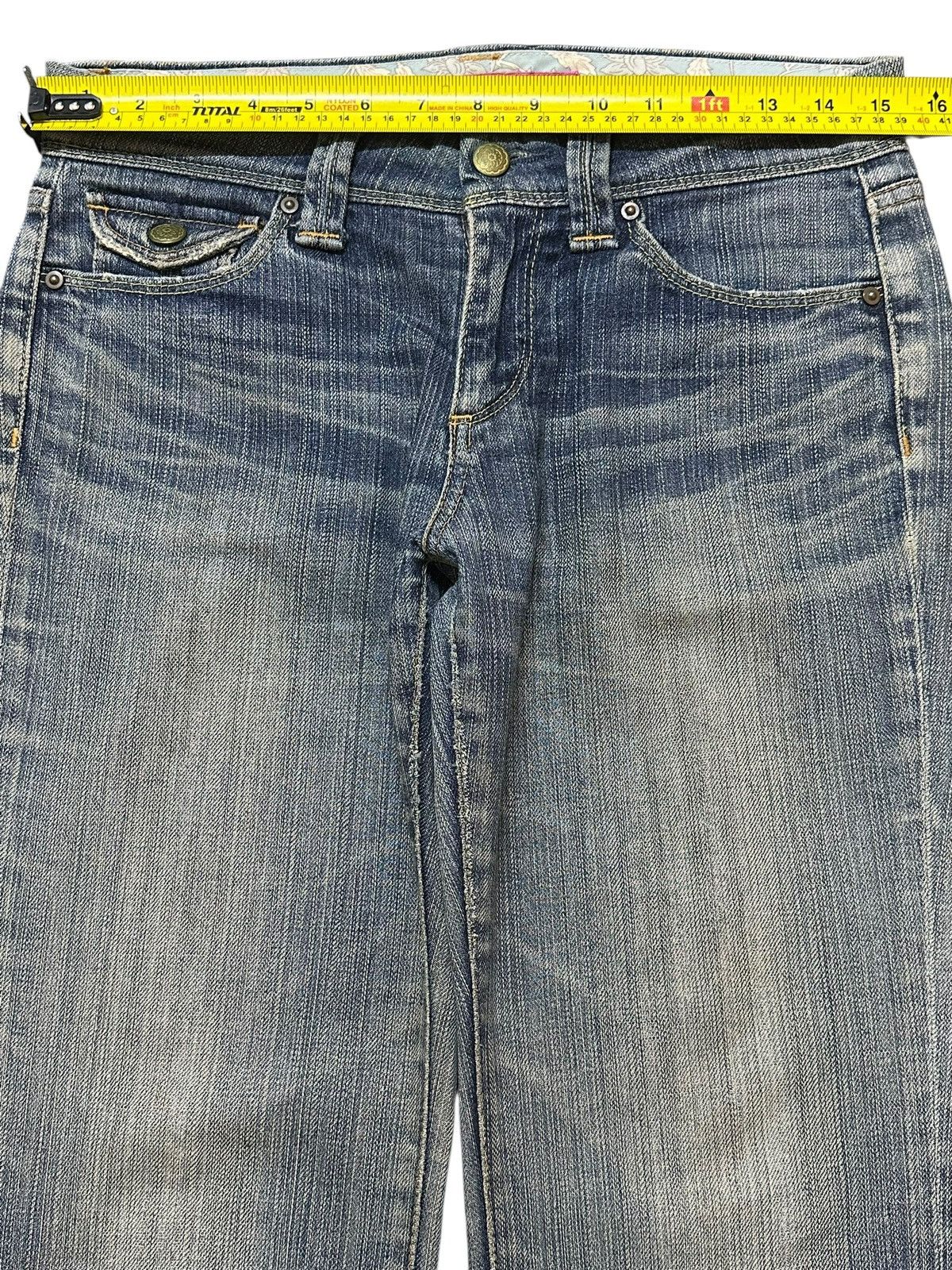 Uniqlo Vintage Japanese Uniqlo Faded Wash Distress Wide Leg Jeans Size US 30 / EU 46 - 11 Thumbnail