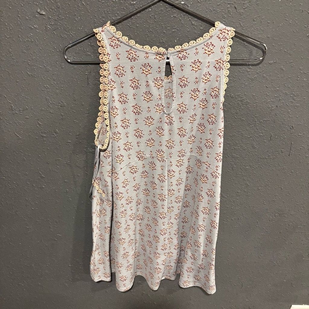 Lauren Conrad Floral Sleeveless Lauren Conrad Blouse Size L / US 10 / IT 46 - 3 Thumbnail