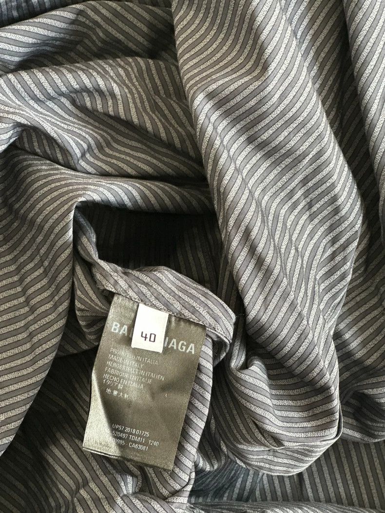 Balenciaga Balenciaga Back logo striped shirt 2505-Nextarrow Size US XXS / EU 40 - 3 Thumbnail