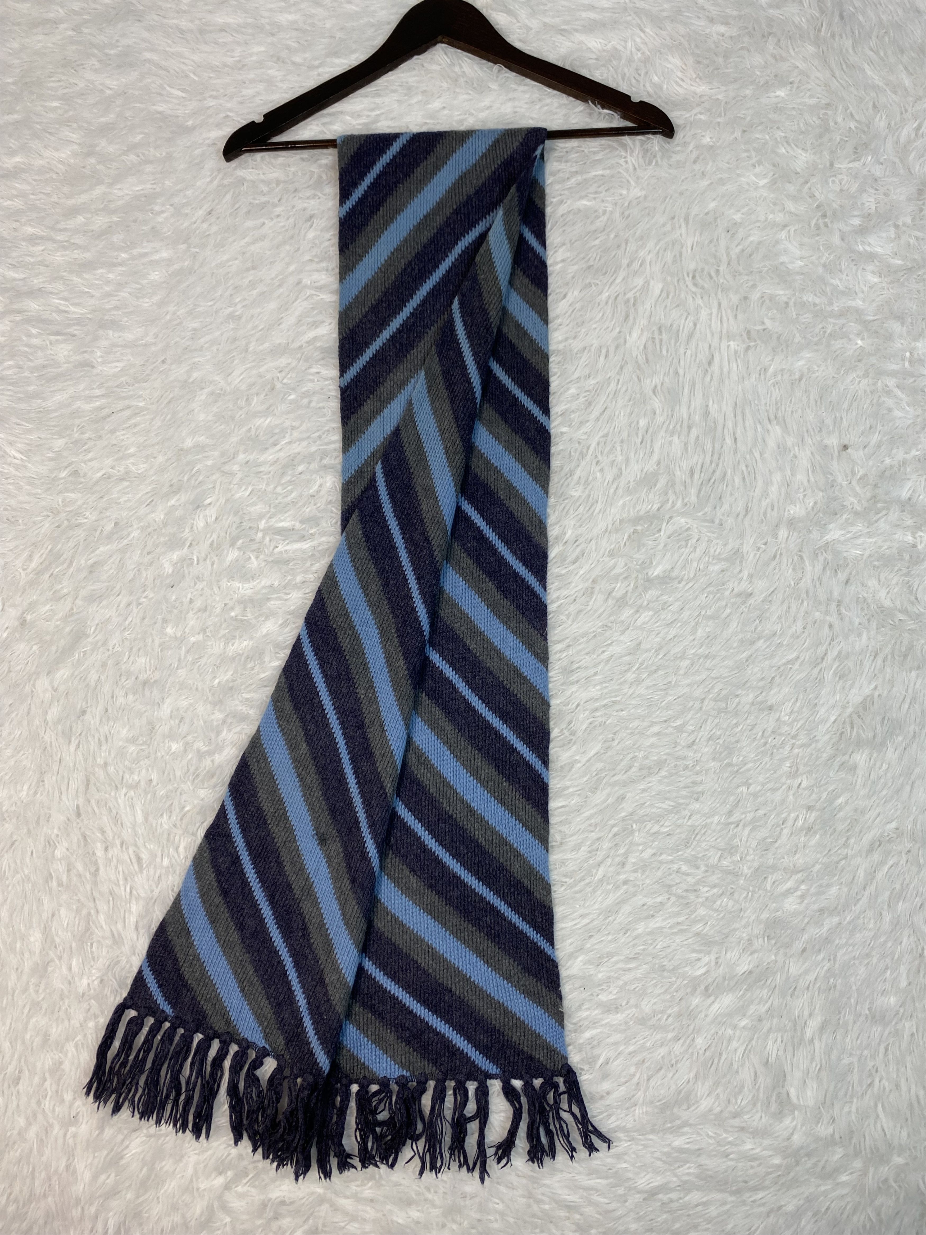 Guess Vintage Guess Scarf / Muffler Neckwear PM0175 Size ONE SIZE - 5 Thumbnail