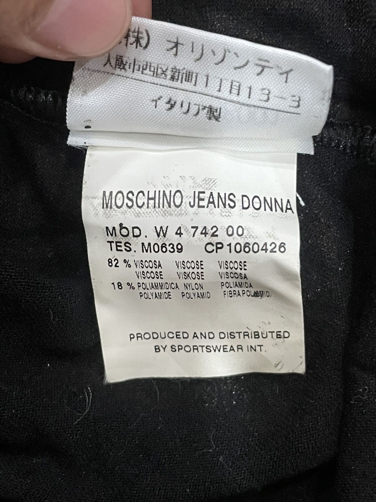 Designer × Japanese Brand × Moschino Moschino Piercing Tank Top Size S / US 4 / IT 40 - 5 Thumbnail