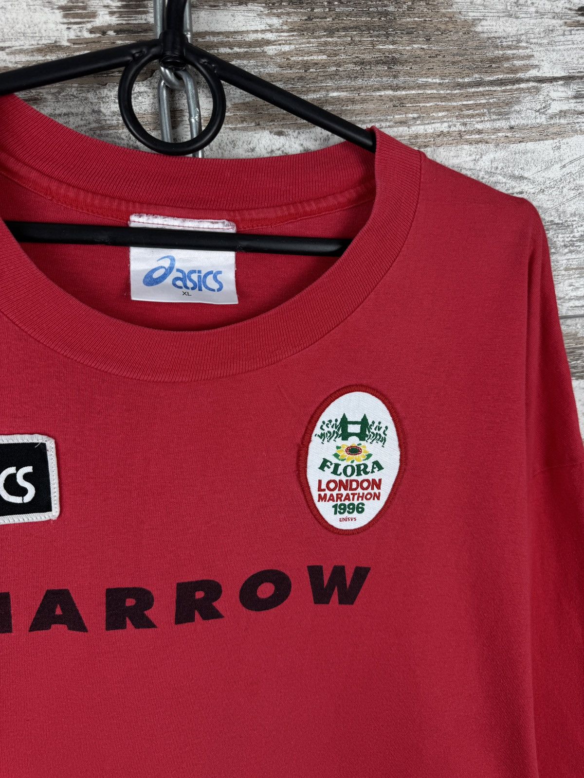 Asics Mens Vintage ASICS Flora London marathon harrow T-shirt tee Size US XL / EU 56 / 4 - 9 Thumbnail