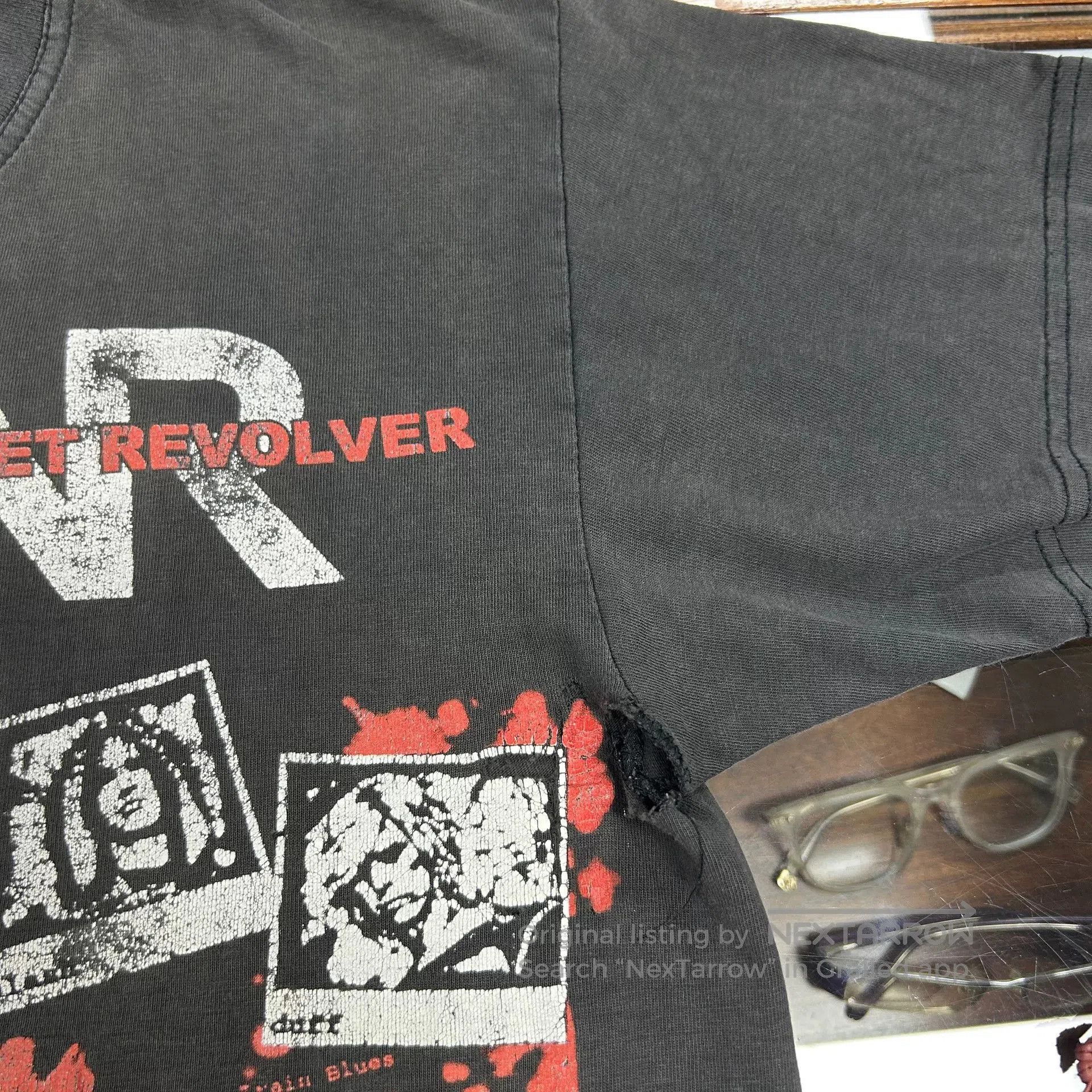 Vintage Vintage 90s Velvet Revolver Band Tee. Size US M / EU 48-50 / 2 - 6 Thumbnail