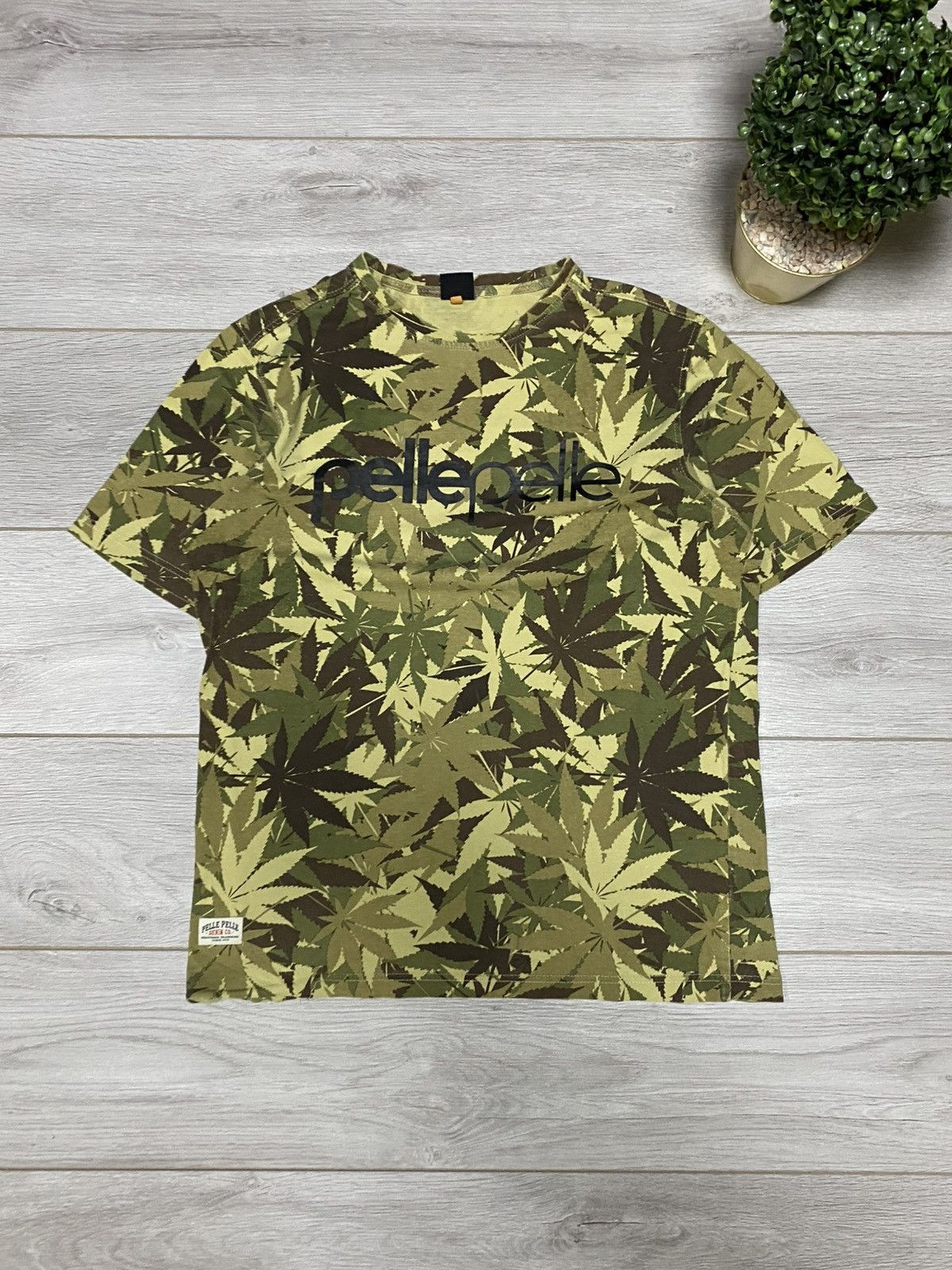 Pelle Pelle Pelle Pelle weed leaves marijuana all over tee shirt Size US L / EU 52-54 / 3 - 1 Thumbnail