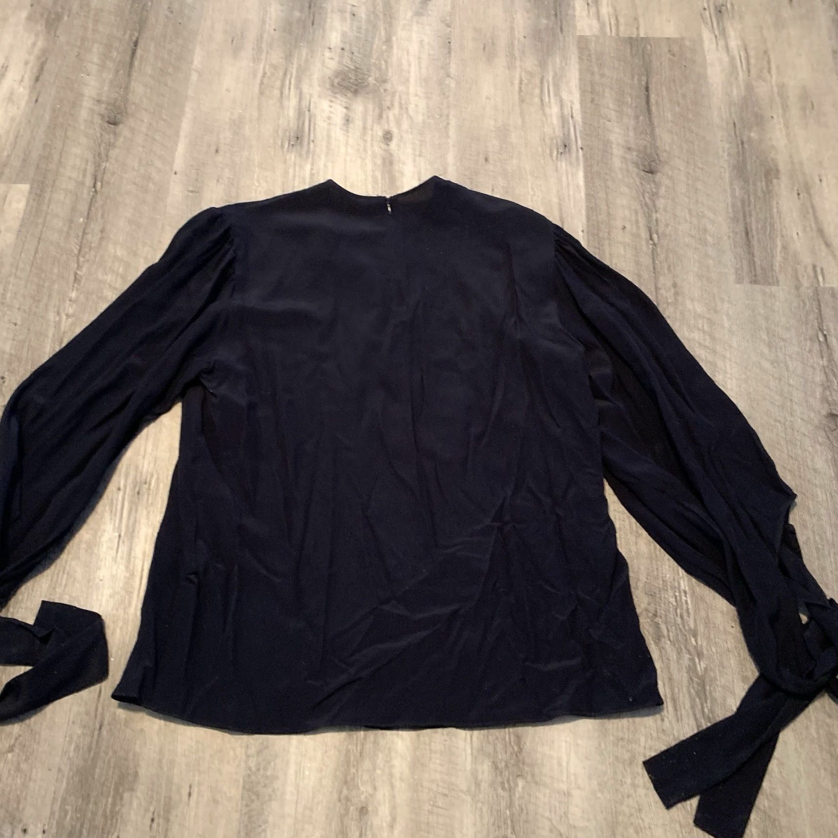 Stella McCartney Stella McCartney Silk Blouse Womens 38 Black Crewneck 3/4 Bell Sleeve Ties Graphic Print Relaxed Fit Vintage No Size XS / US 0-2 / IT 36-38 - 5 Thumbnail