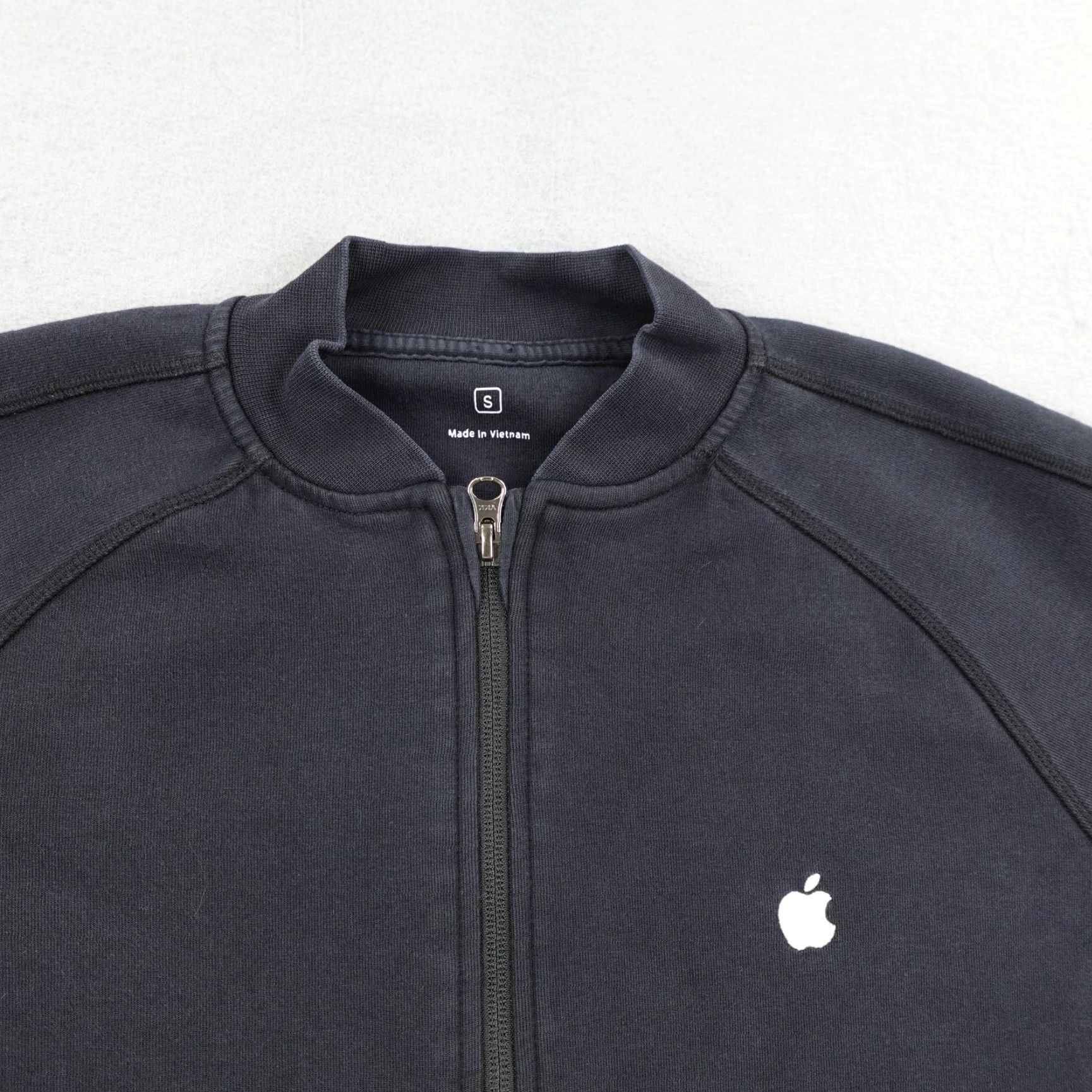 Apple Apple Jacket Mens Small Black Full Zip Sweatshirt Logo Tech Employee Bomber Coat Size US S / EU 44-46 / 1 - 2 Thumbnail