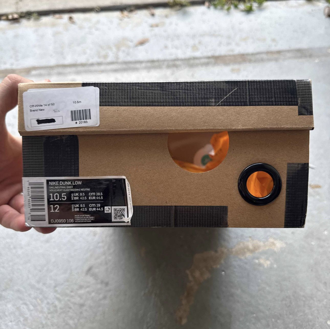 Nike × Off-White Off-White x Nike Dunk Low 'Lot 14 of 50' Size US 10.5 / EU 43-44 - 7 Thumbnail