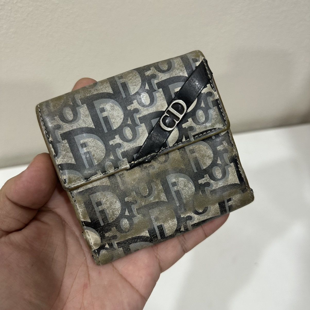 Dior ‼️YES‼️ CHRISTIAN DIOR MONOGRAM LEATHER BIFOLD WALLET Size ONE SIZE - 1 Thumbnail