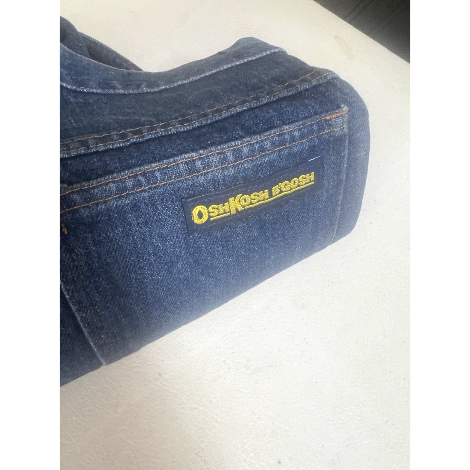 Vintage VINTAGE OshKosh B'Gosh Blue Denim Jeans Men 25x30 Slim/Regular 5-Pocket Rock USA 90s City Logo Belted Straight Breakfast? Size US 26 / EU 42 - 5 Thumbnail