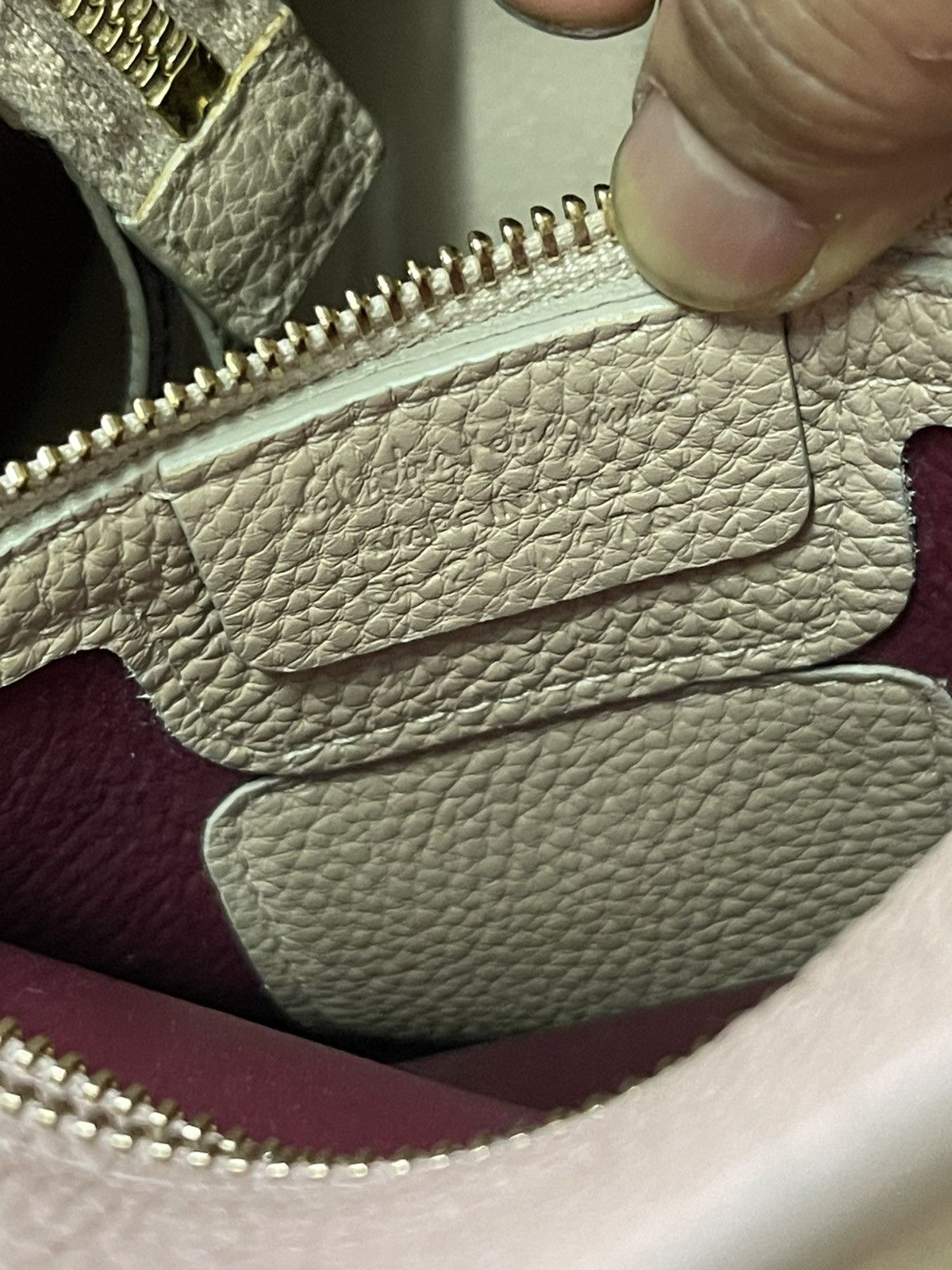 Salvatore Ferragamo Amy Small Tote Salvatore Ferragamo Shoulder/Hand bag Size ONE SIZE - 10 Thumbnail