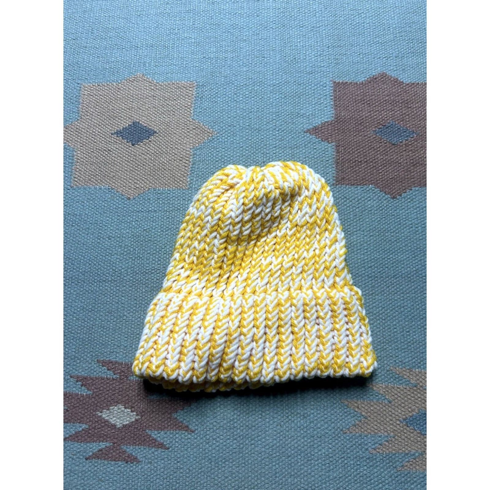 Vintage VINTAGE HaT Beanie Skull Cap Women's One Size White Yellow 2 Tone Crochet Winter Hat Size ONE SIZE - 3 Thumbnail