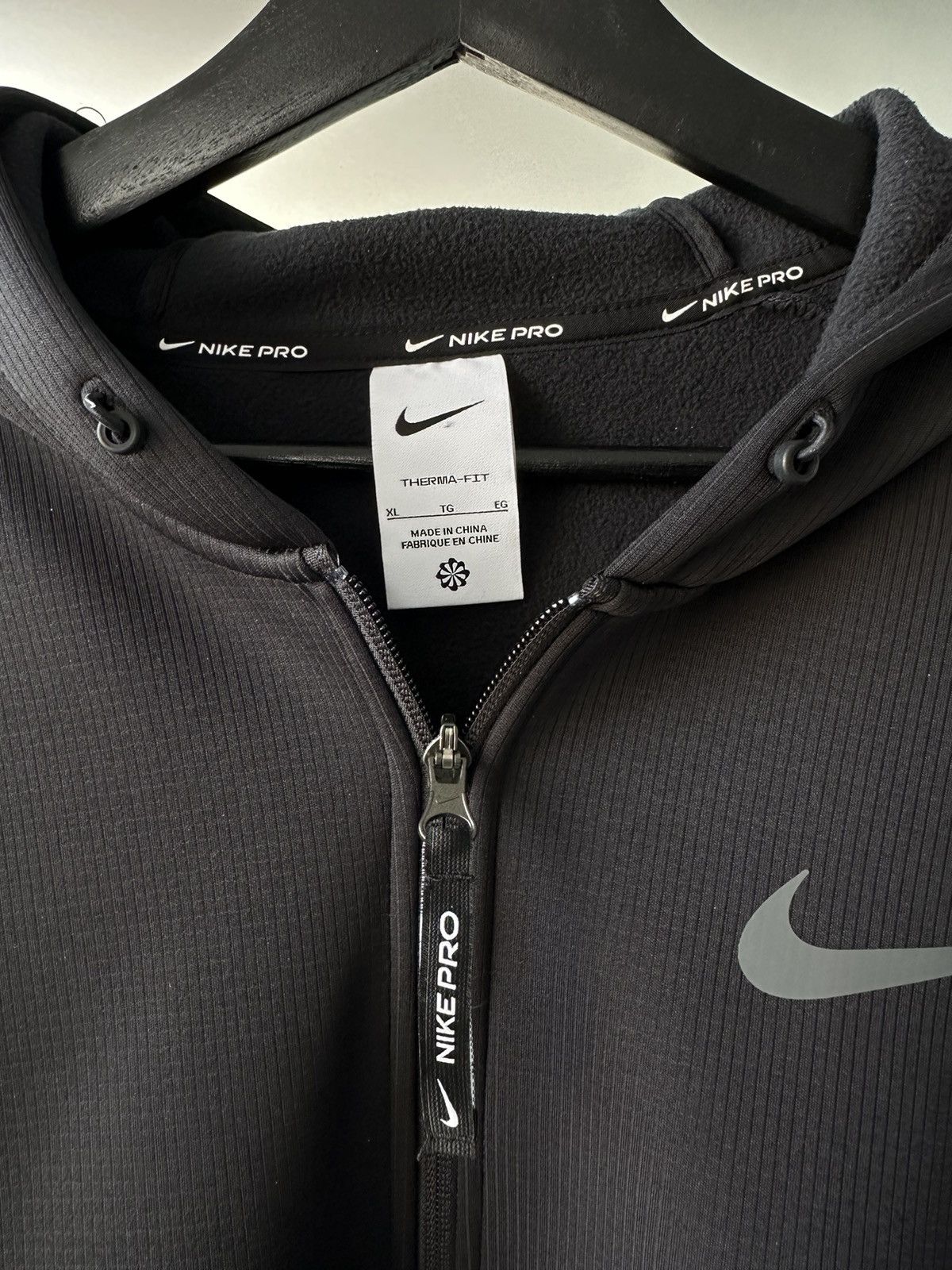 Nike Nike Pro Therma-FIT Fleece Stay Warm Sports Training Jacket Size US XL / EU 56 / 4 - 2 Thumbnail