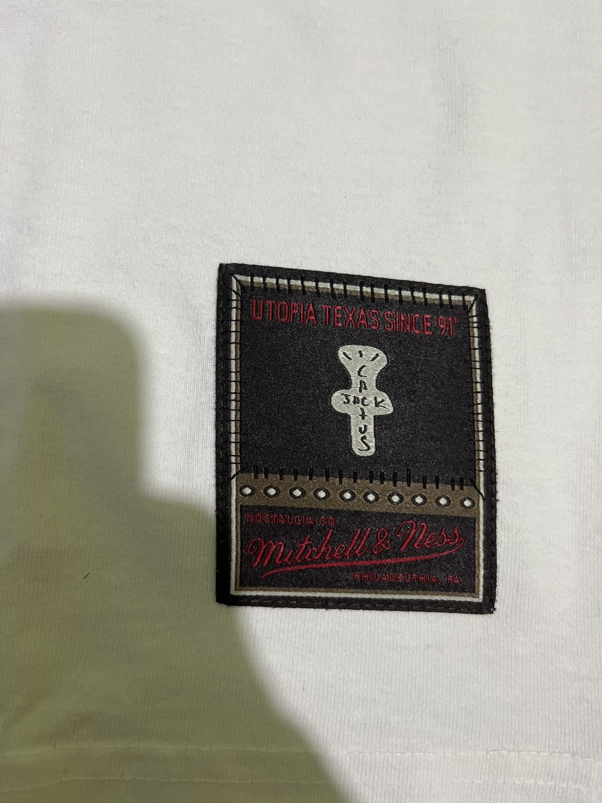 Mitchell & Ness × Travis Scott mithell e ness x cactus jack t shirt Size US M / EU 48-50 / 2 - 4 Thumbnail