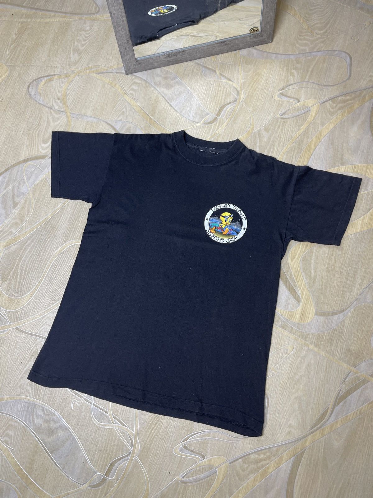 Cartoon Network Looney Tunes Surfing USA vintage 1998 big logo tee shirt Size US L / EU 52-54 / 3 - 3 Thumbnail