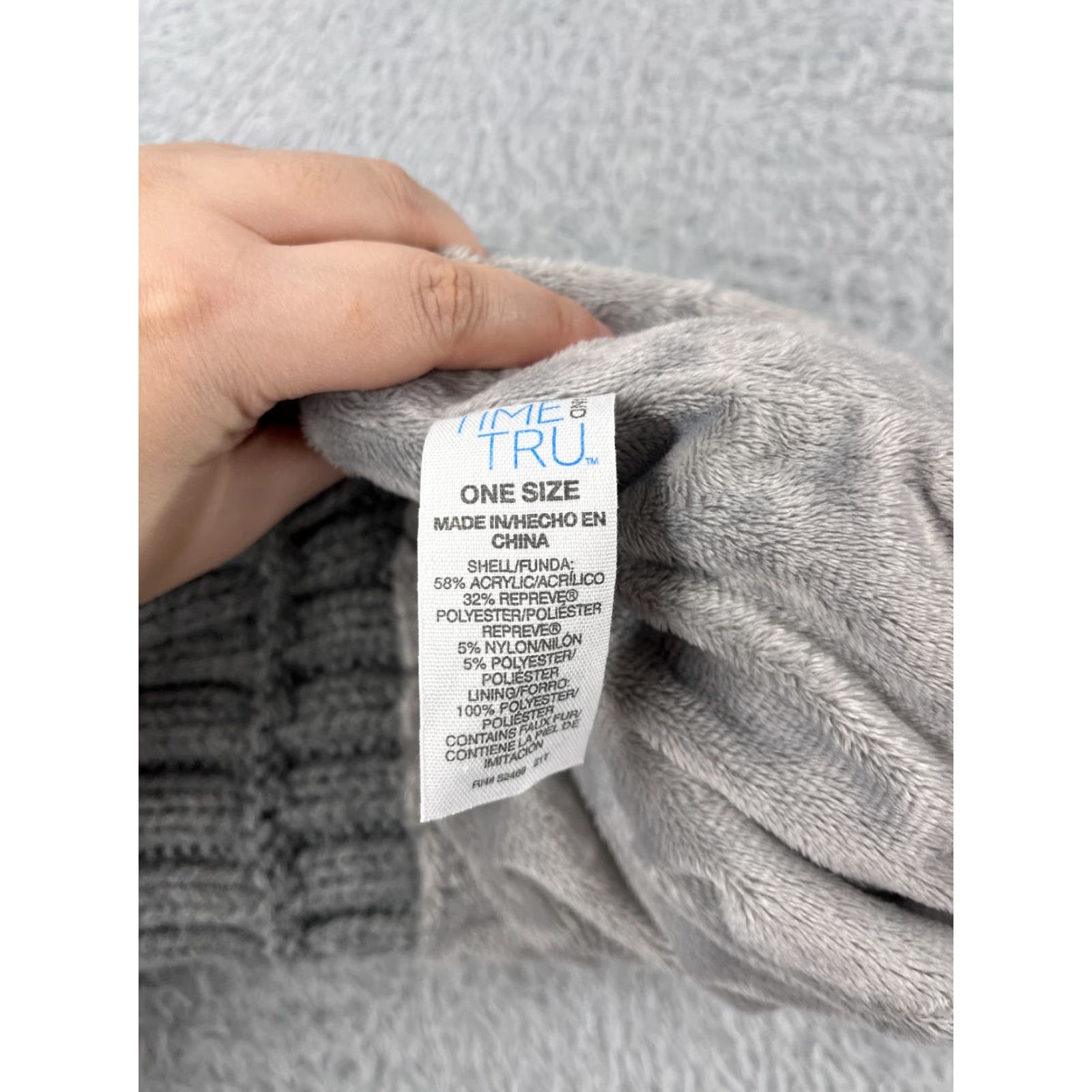 Vintage Time And Tru Beanie Toque Womens One Size Gray Knit Acrylic Polyester Blend Pom Size ONE SIZE - 7 Thumbnail