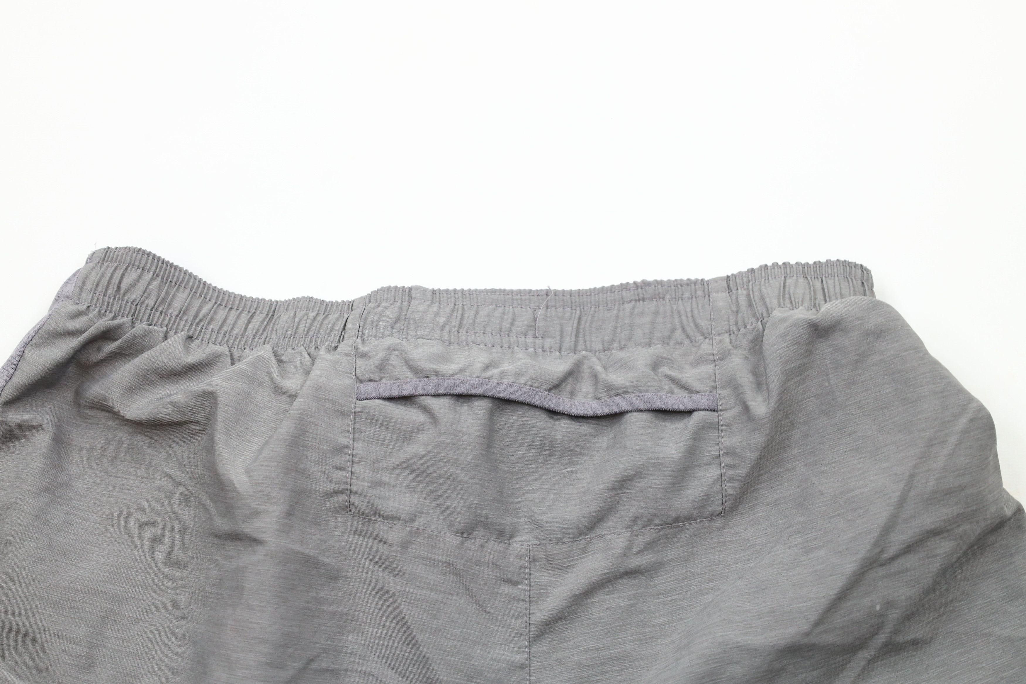 Nike × Vintage Vintage Nike Reflective Swoosh Above Knee Shorts Gray Size US 32 / EU 48 - 9 Thumbnail